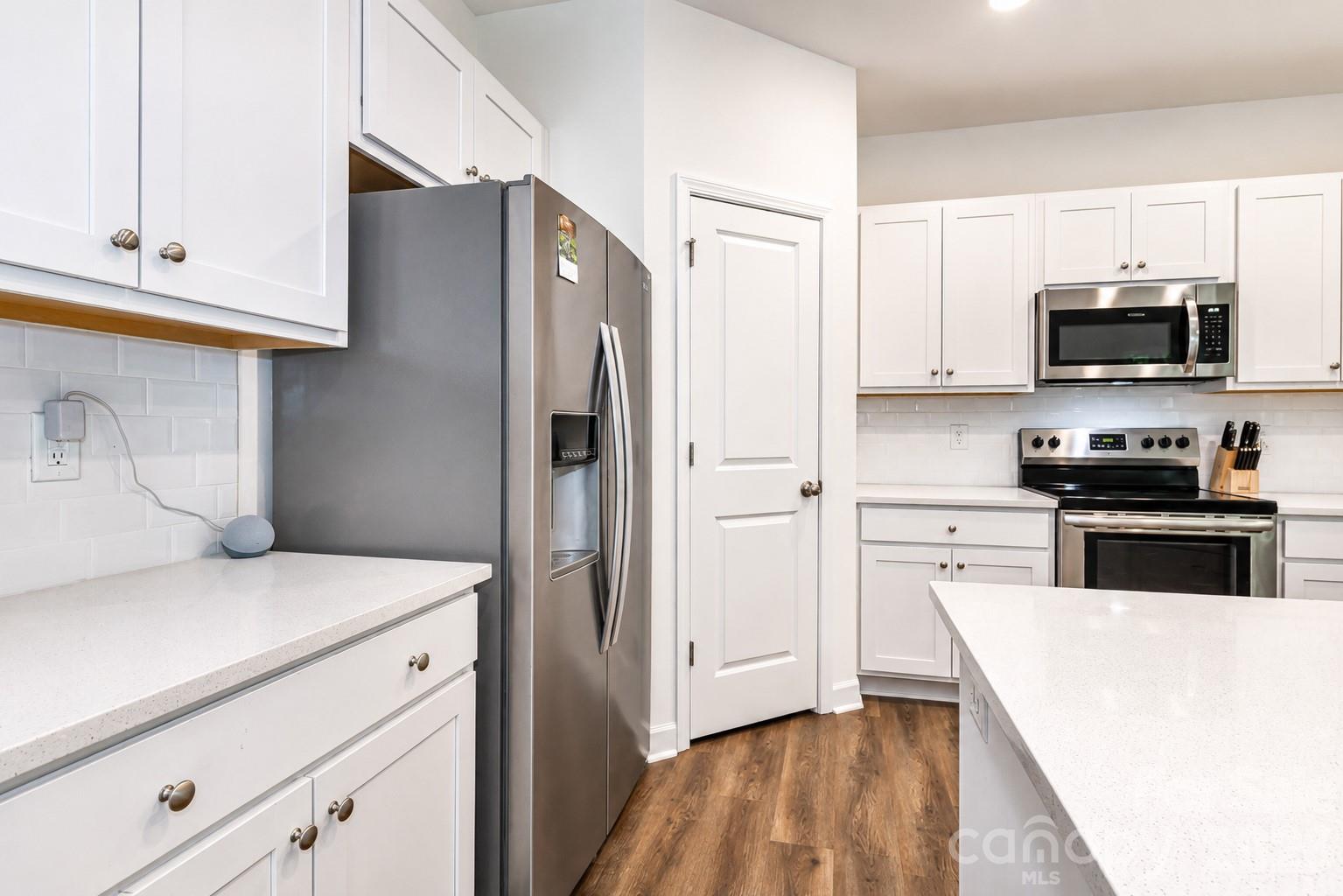 487 Kacys Way Place Property Photo 20