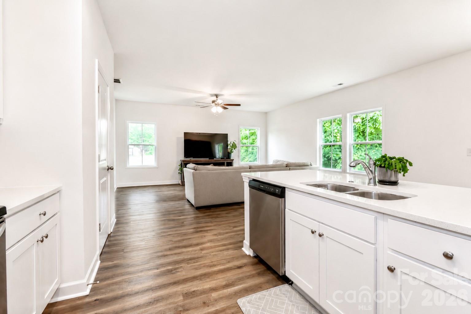 487 Kacys Way Place Property Photo 21