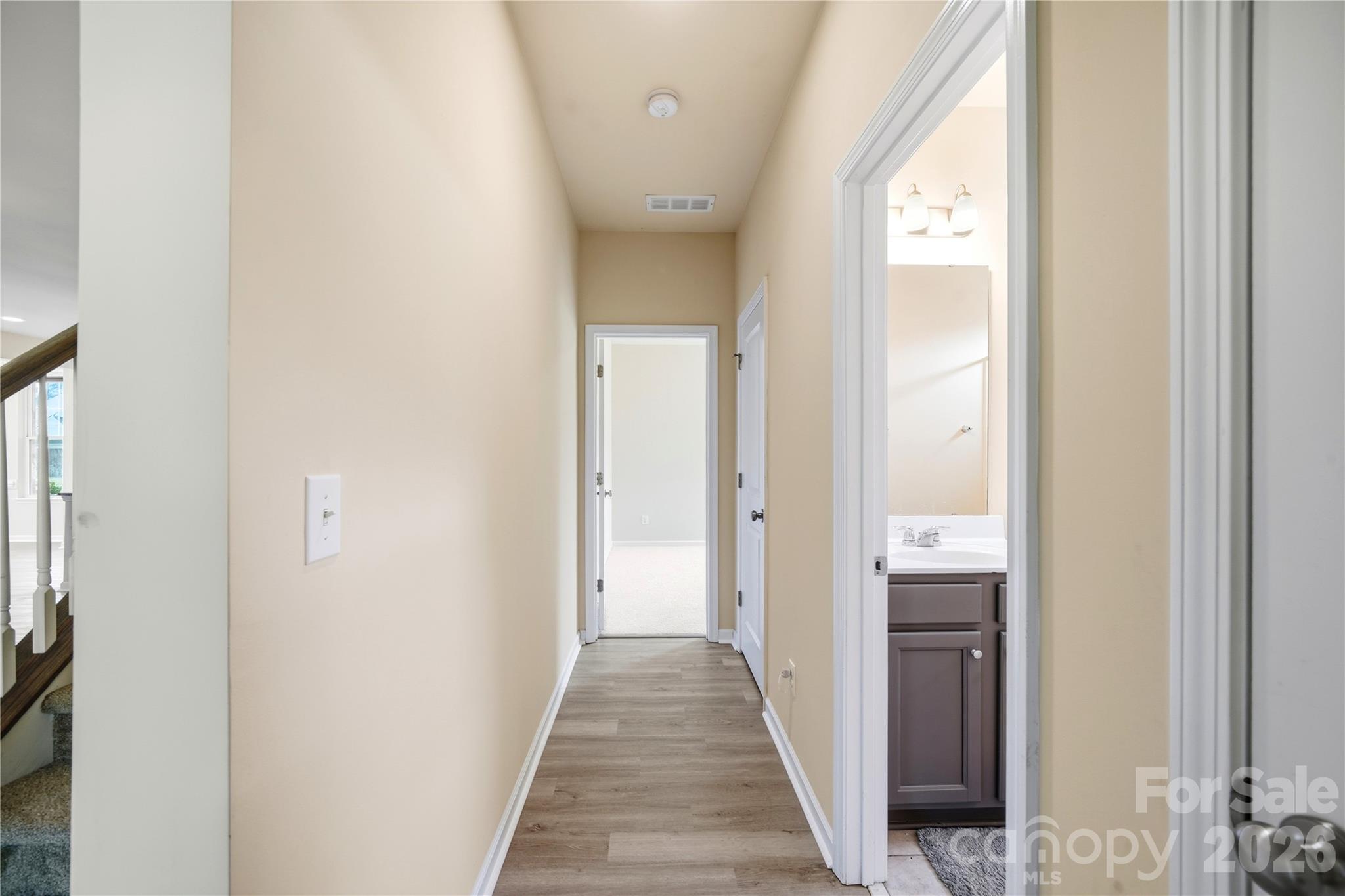 8759 Mullis Forest Court Property Photo 13