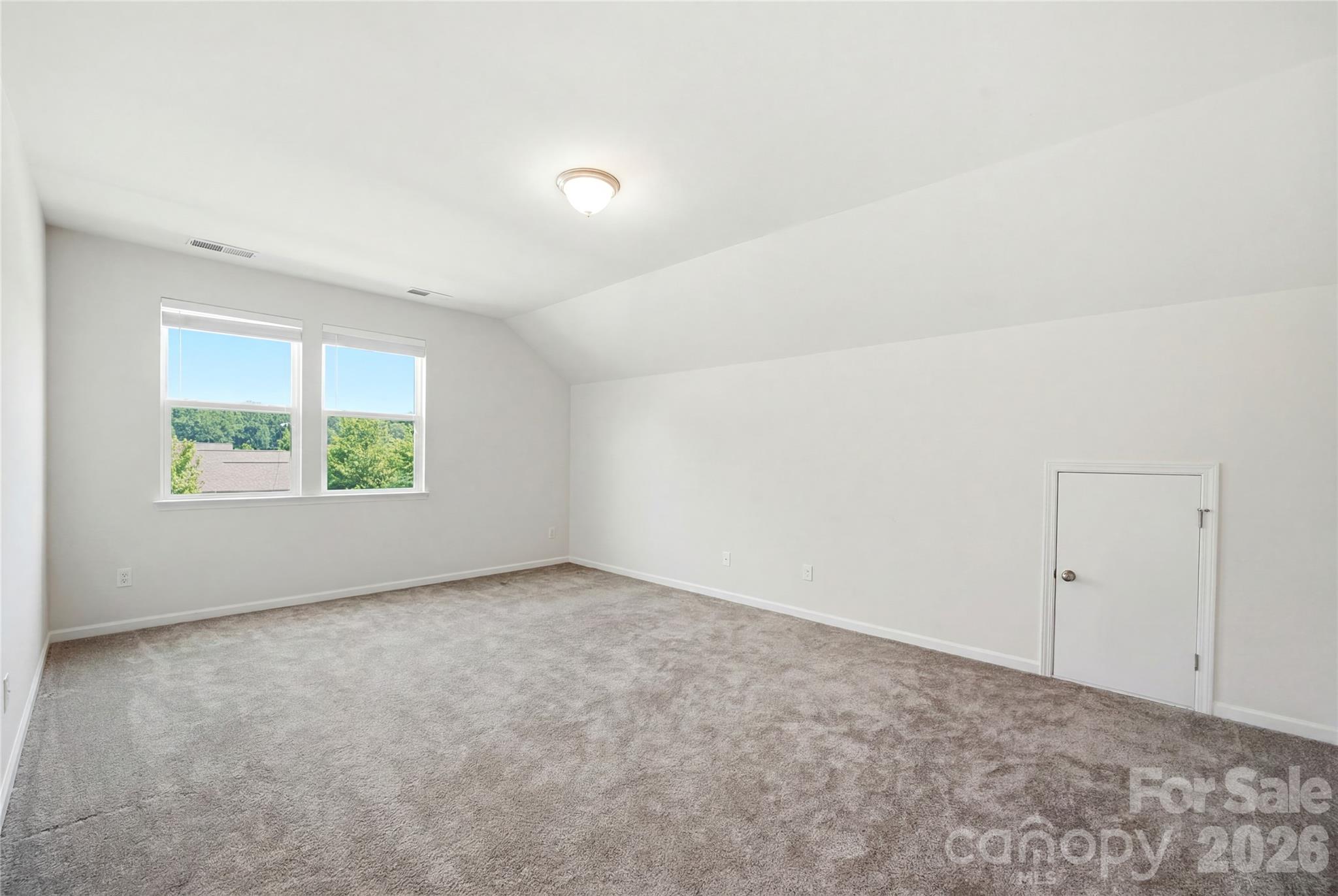 8759 Mullis Forest Court Property Photo 18