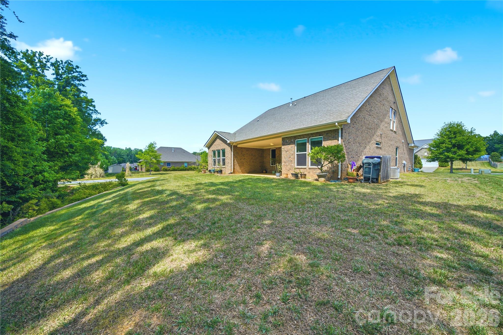 8759 Mullis Forest Court Property Photo 22