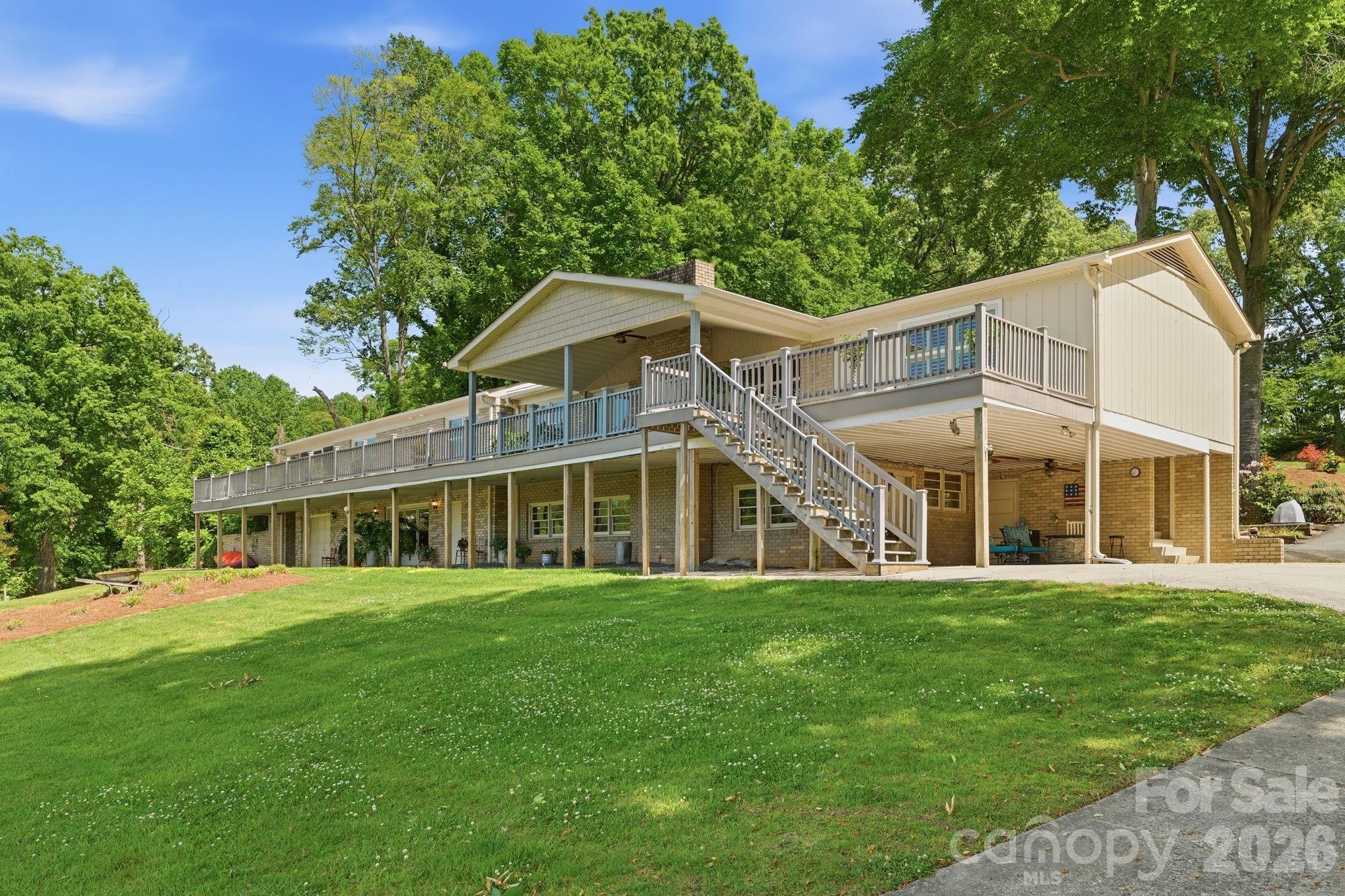 120 Shady Cove Road Property Photo 1