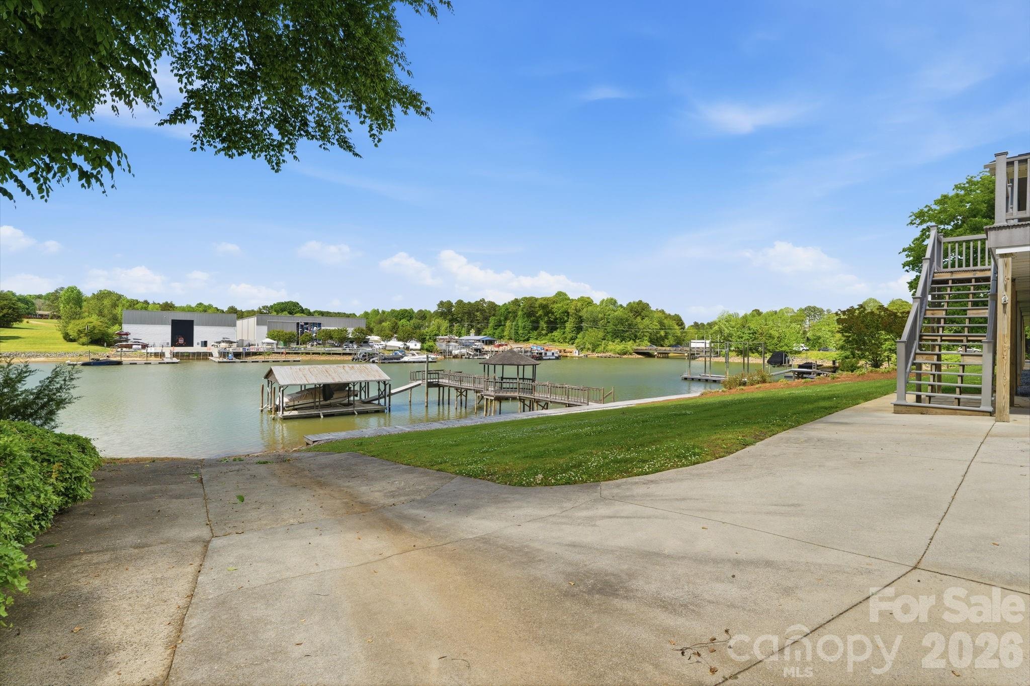 120 Shady Cove Road Property Photo 4