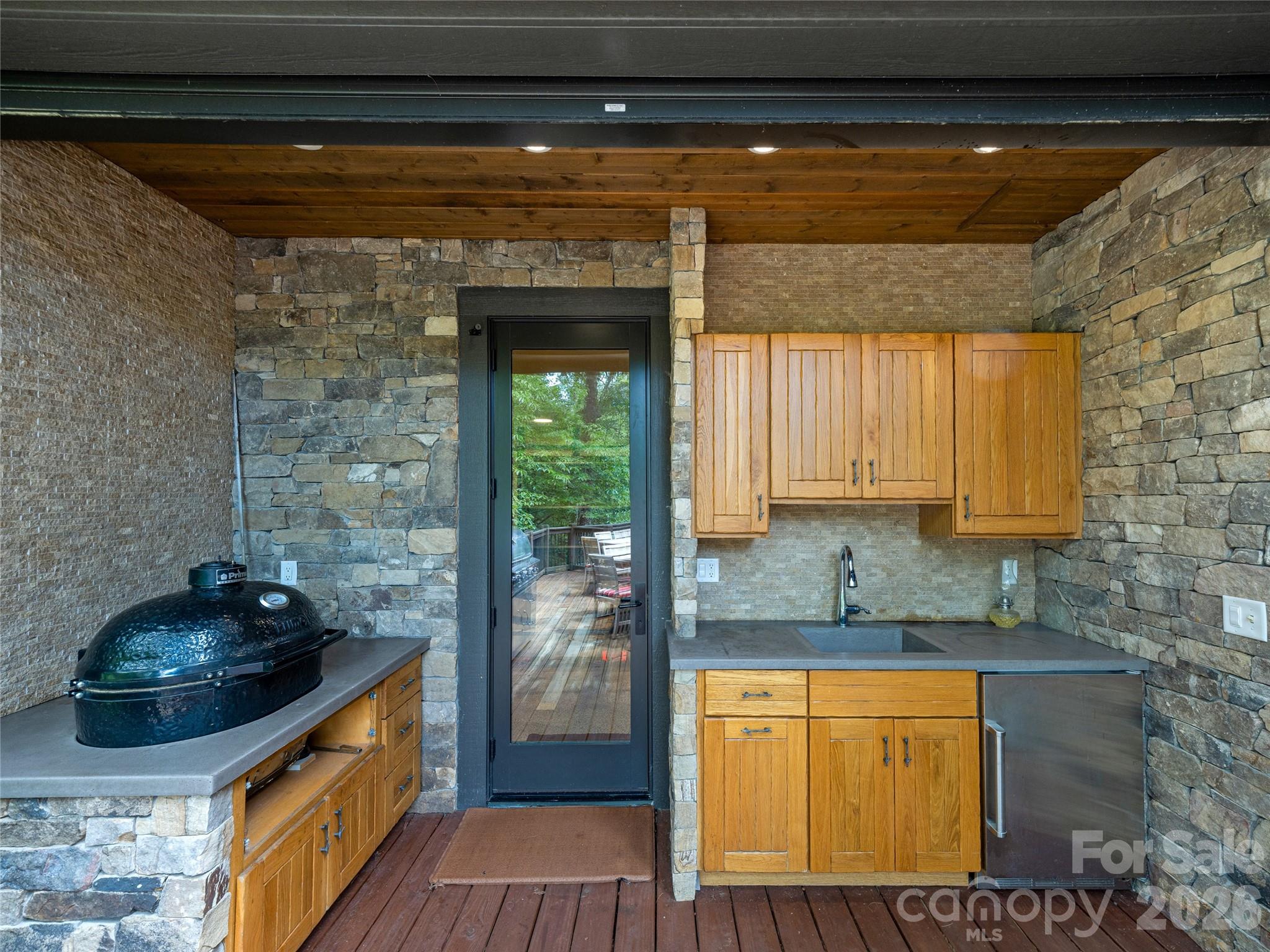 64 Bee Tree Way Property Photo 13