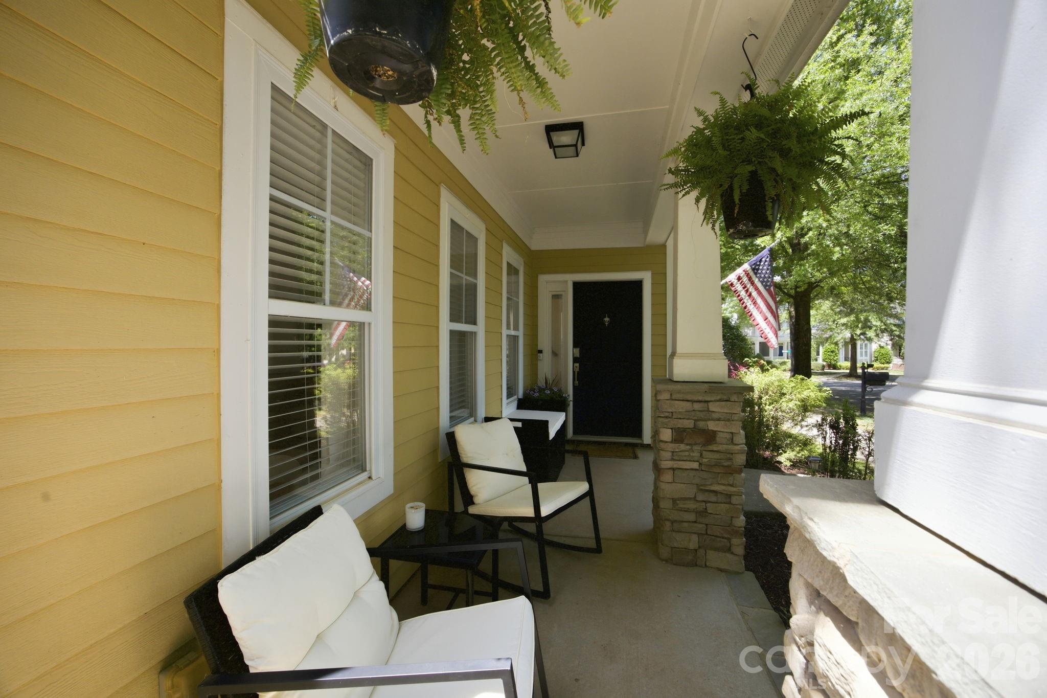 14458 Holly Springs Drive Property Photo 4