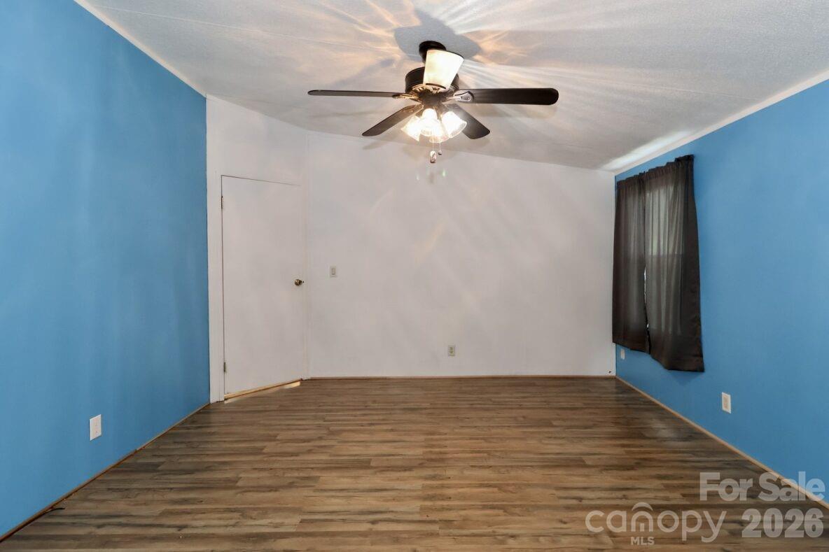 121 Fair Wind Lane Property Photo 30