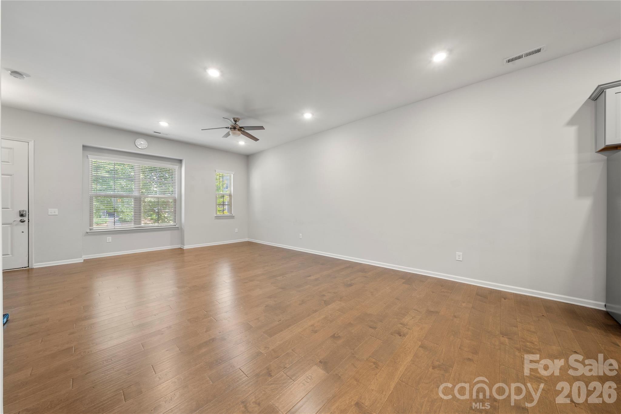 1224 Whitby Moore Street Property Photo 9