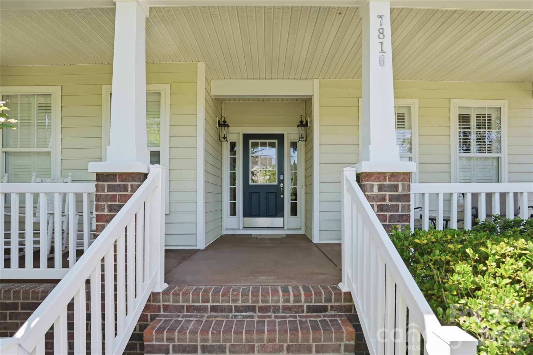 7816 Whisperingwood Drive Property Photo 15