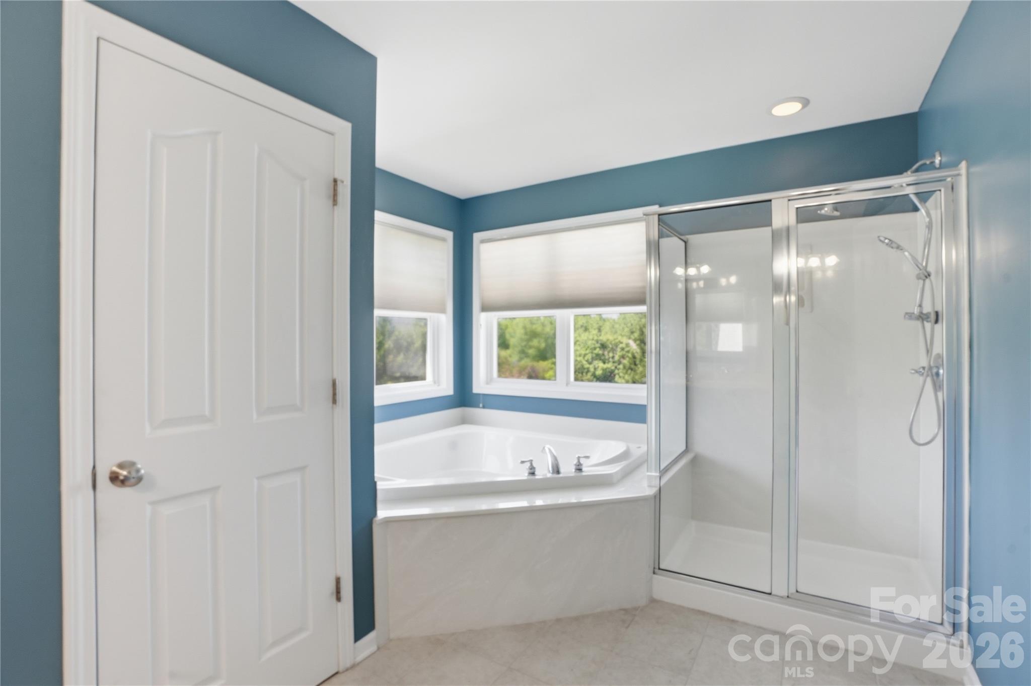 7816 Whisperingwood Drive Property Photo 34
