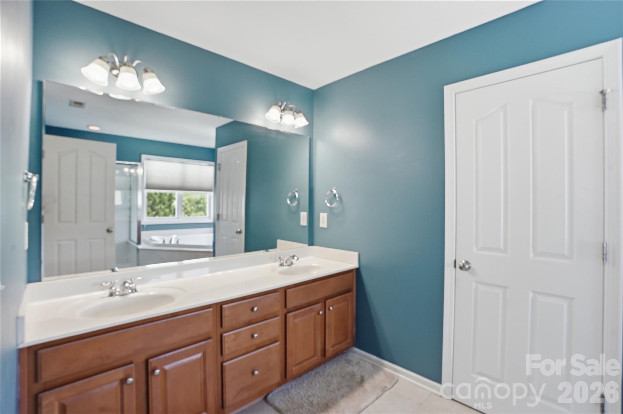 7816 Whisperingwood Drive Property Photo 35