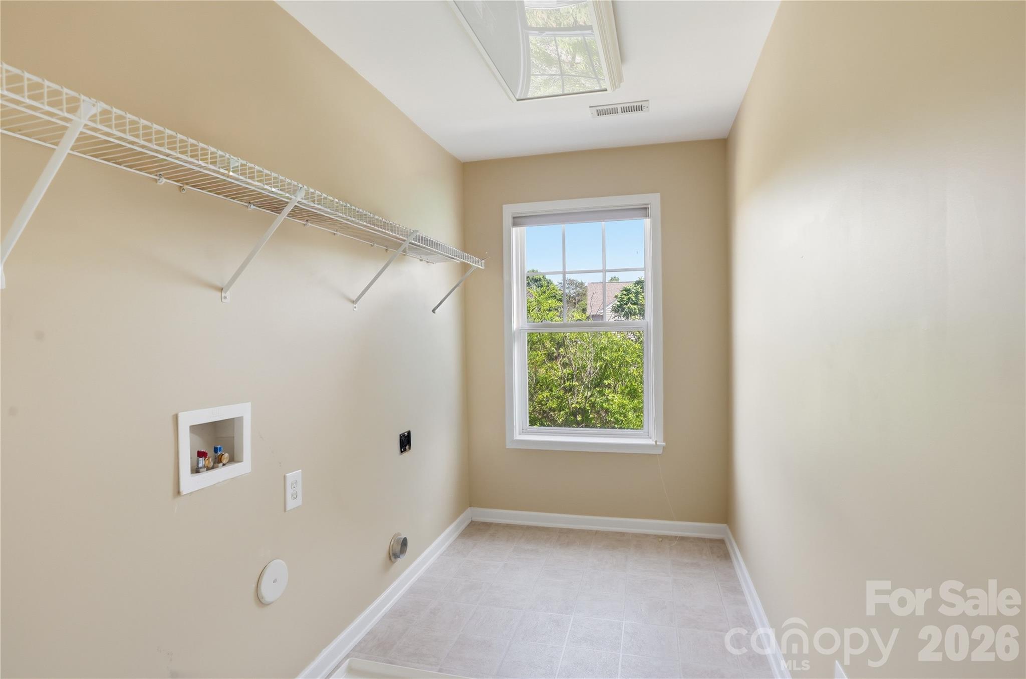 7816 Whisperingwood Drive Property Photo 38