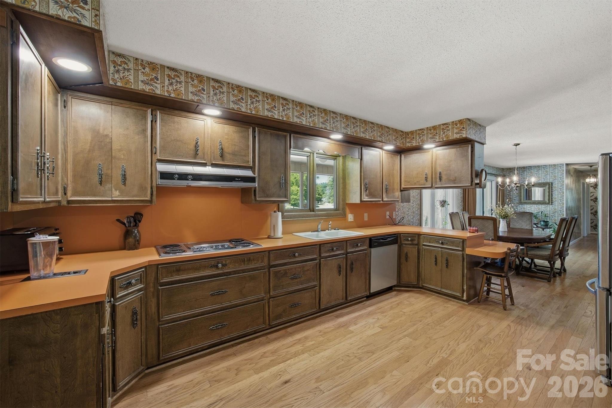 2718 Arden Drive Property Photo 11