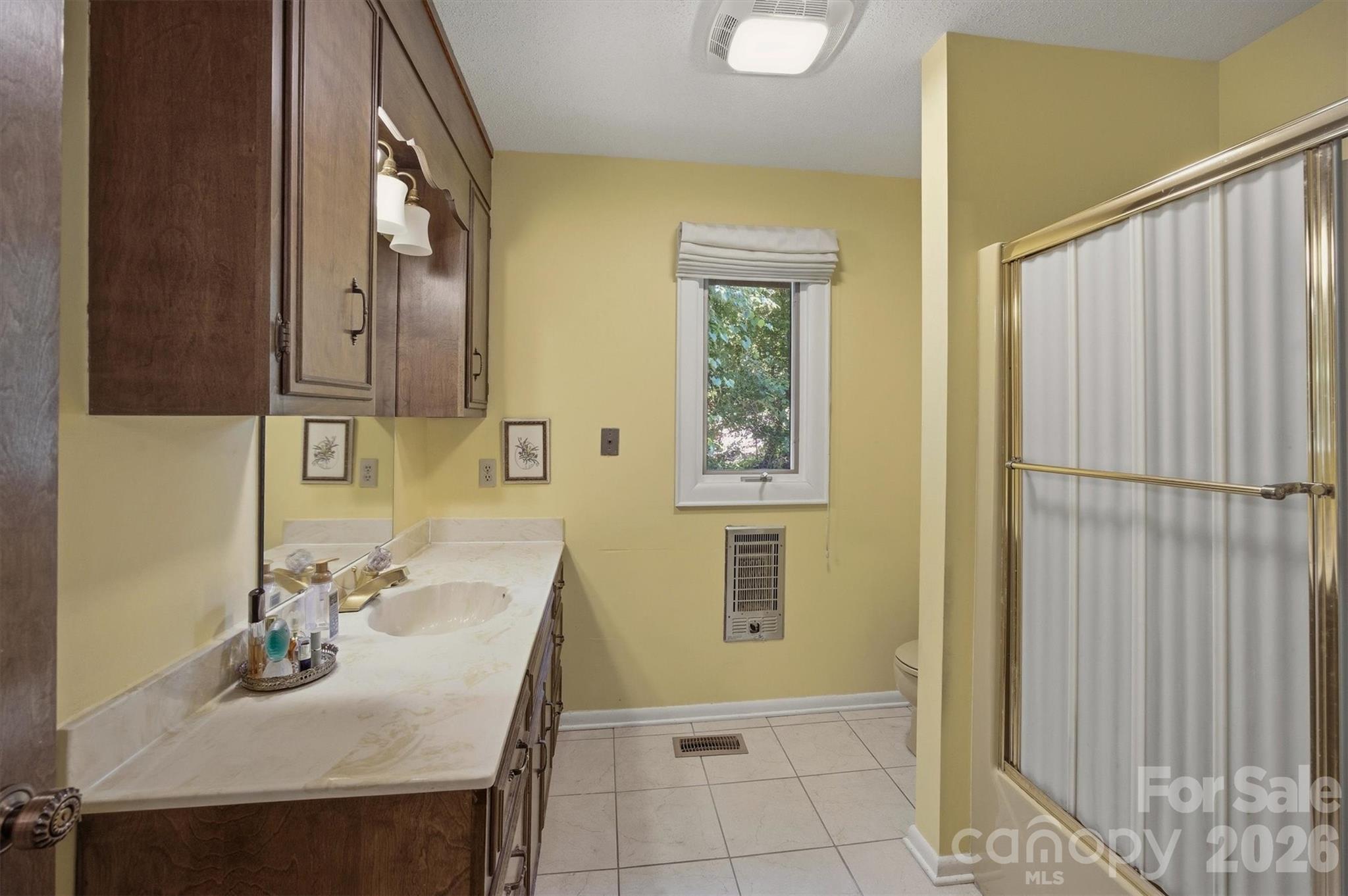 2718 Arden Drive Property Photo 13