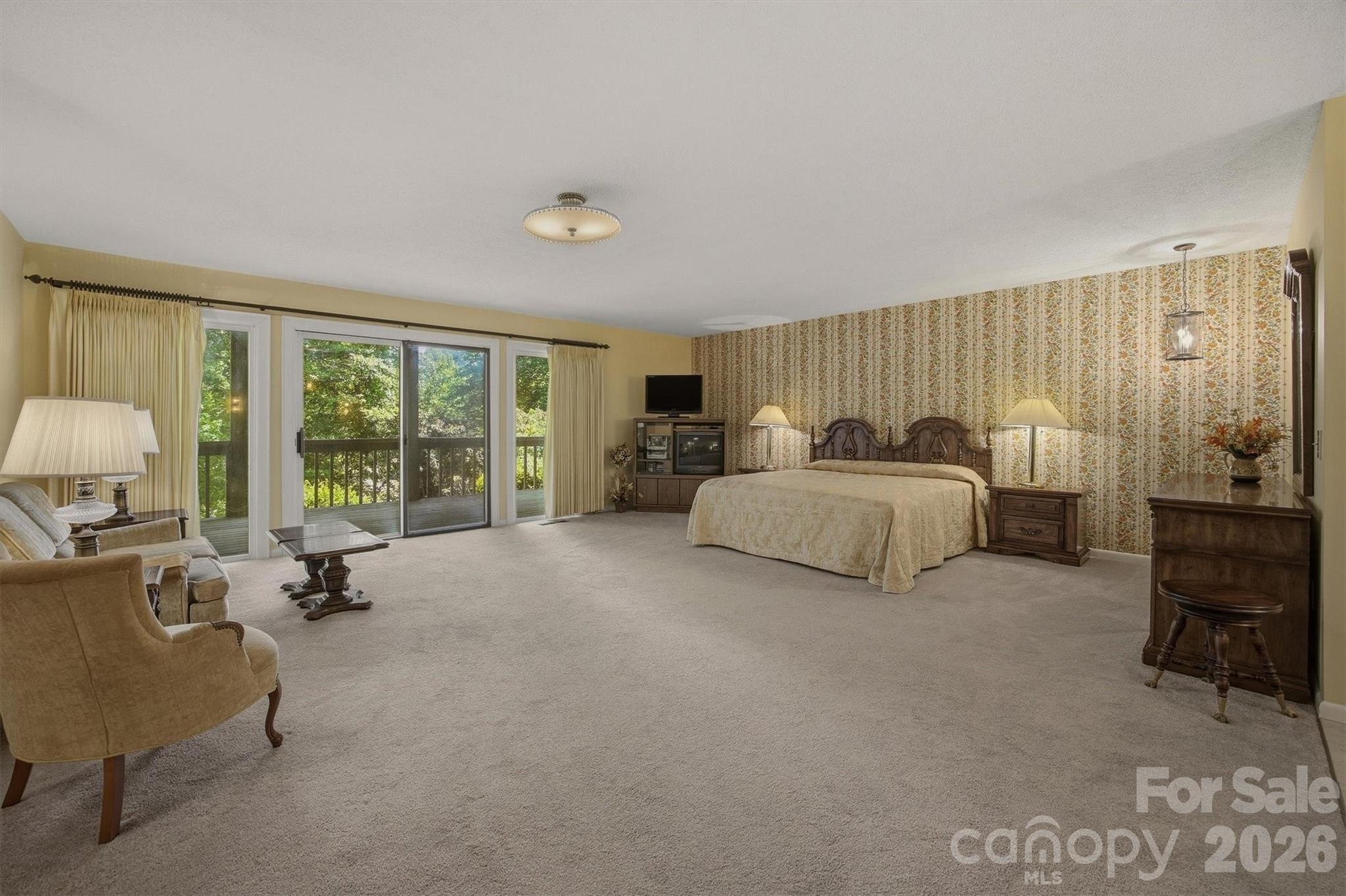 2718 Arden Drive Property Photo 14