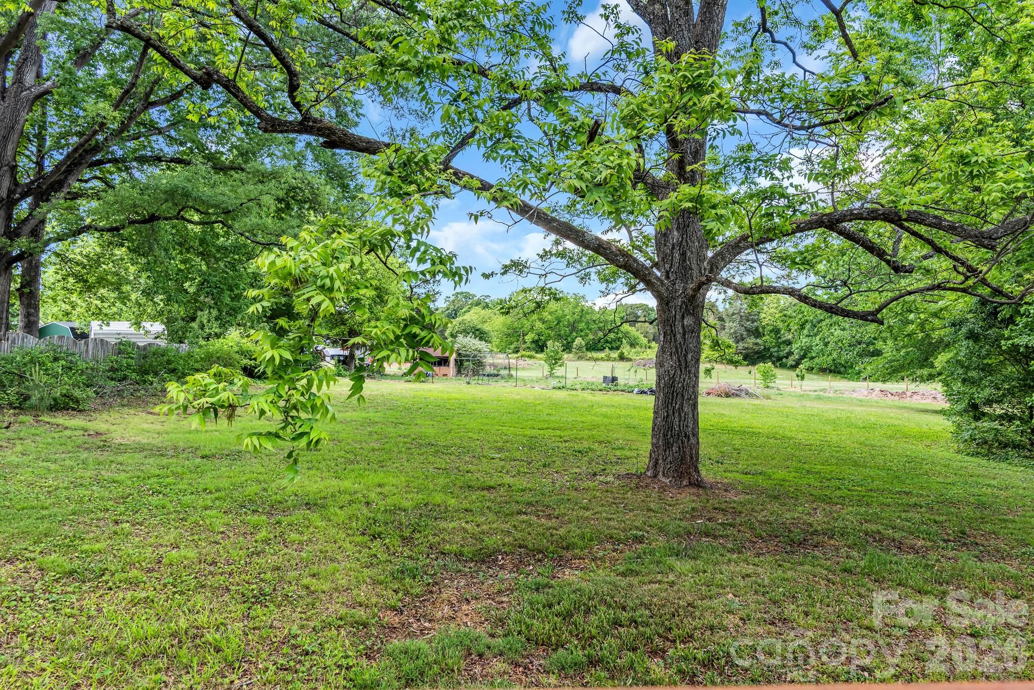 3240 W Innes Street Property Photo 33