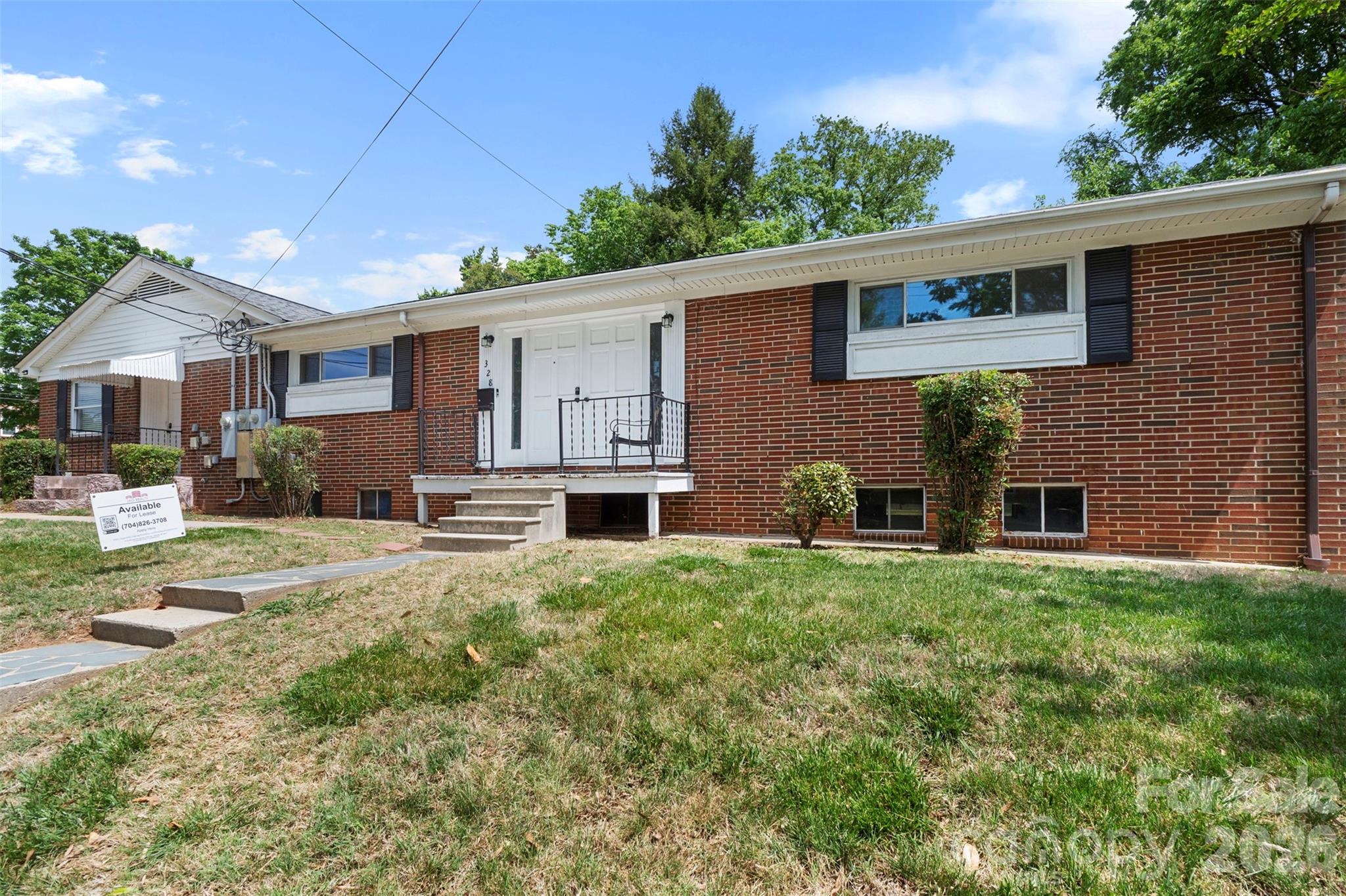 301 N Fulton Street Property Photo 4