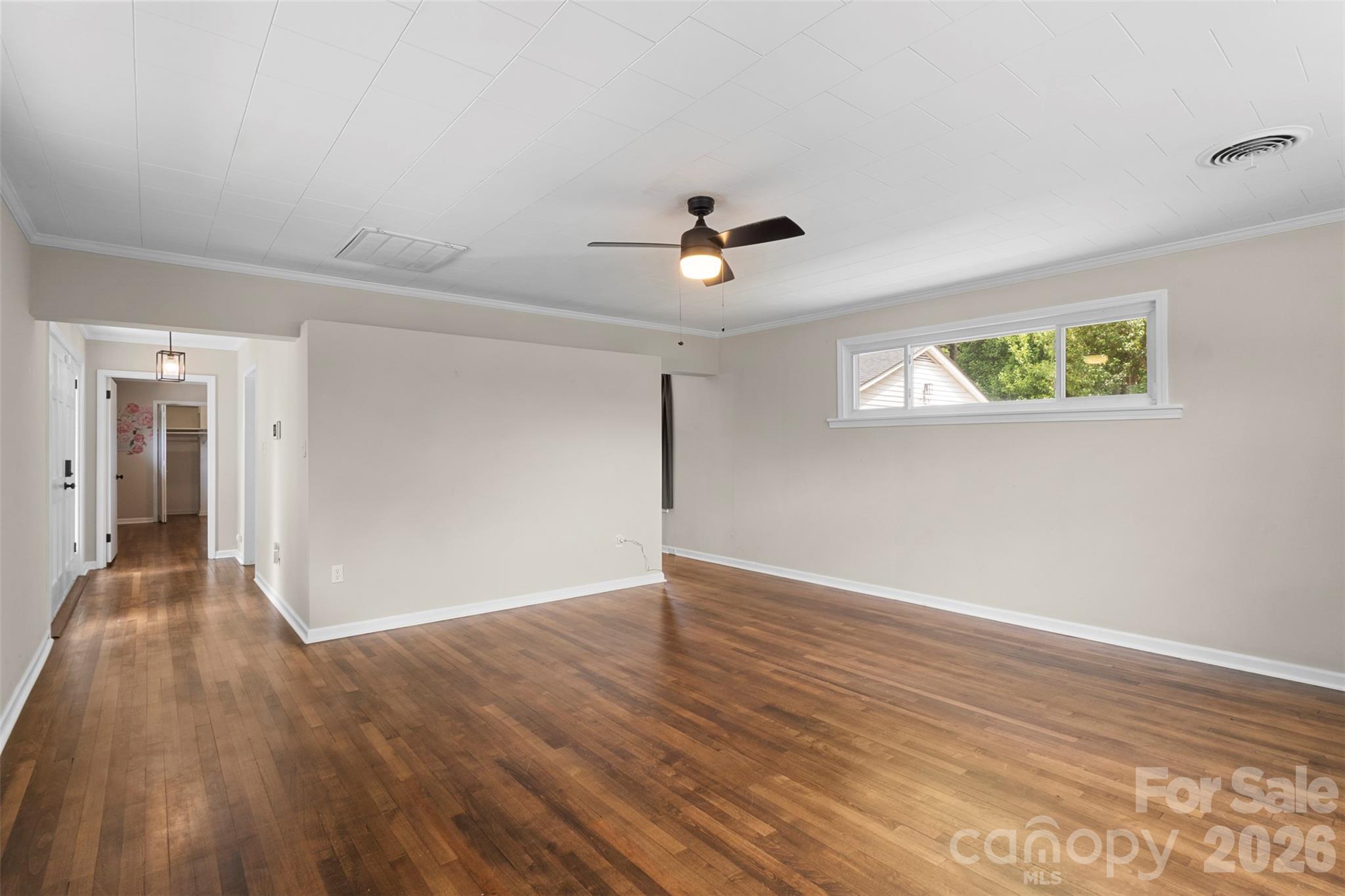 301 N Fulton Street Property Photo 8