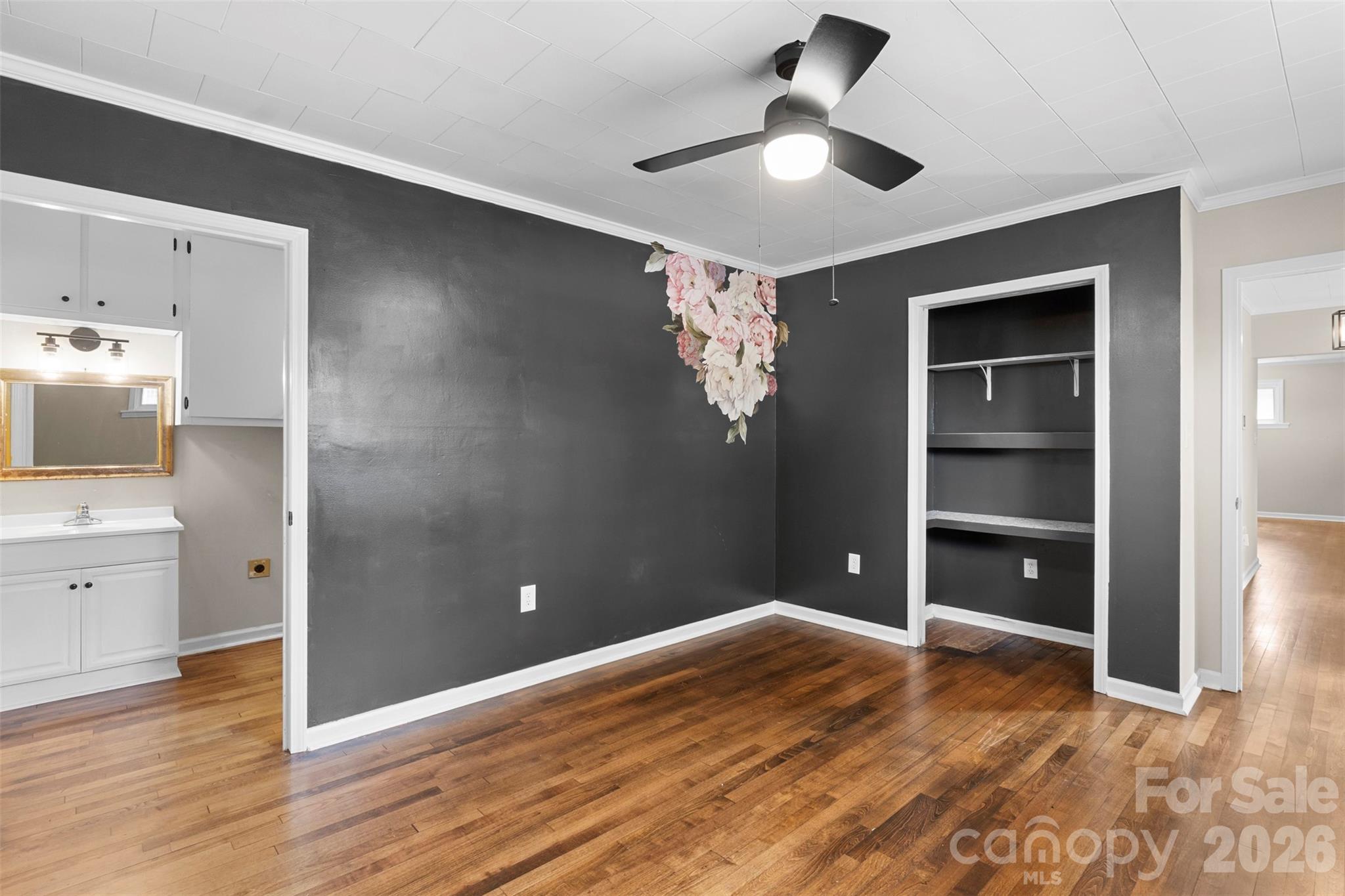 301 N Fulton Street Property Photo 11