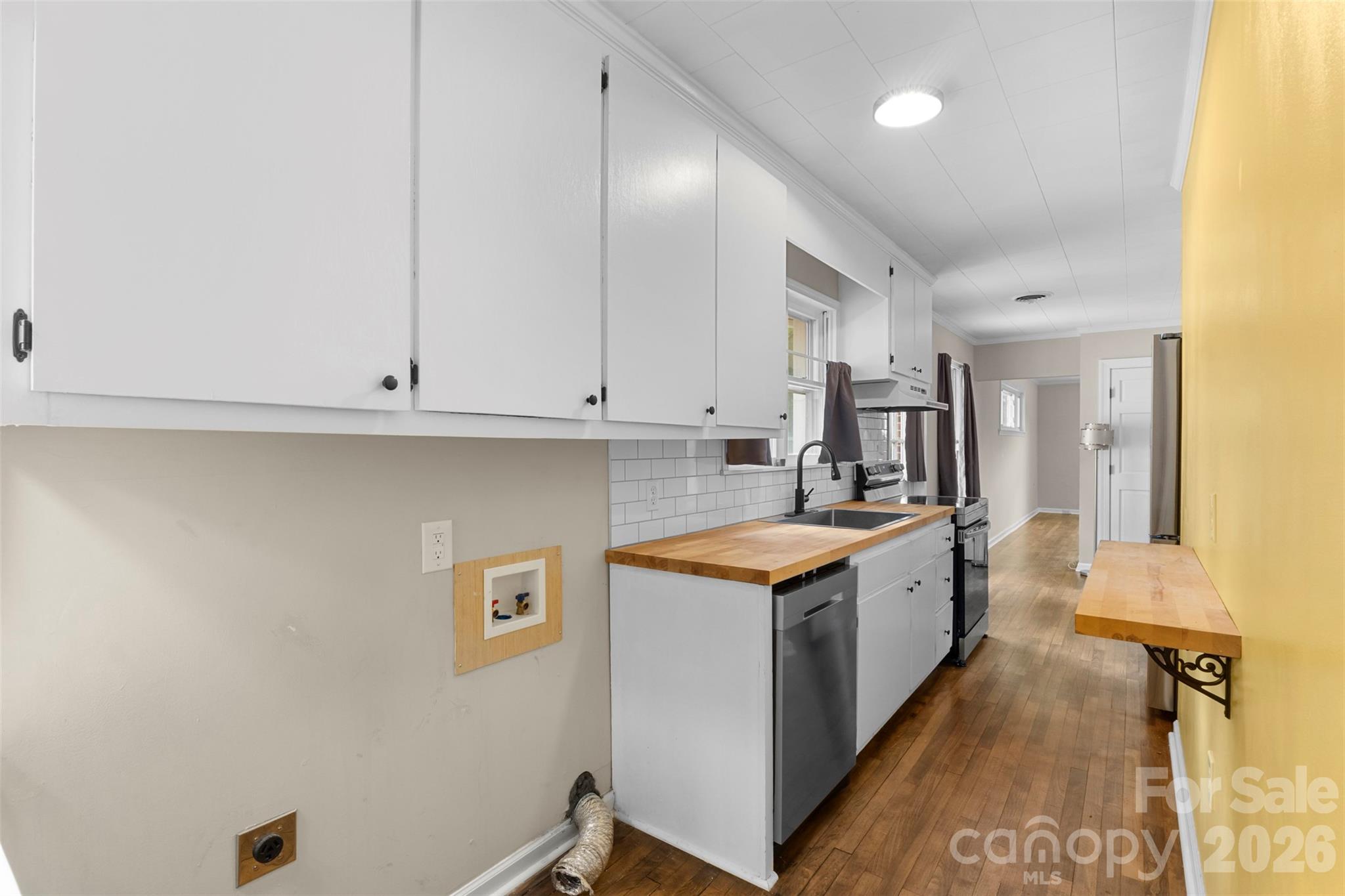 301 N Fulton Street Property Photo 18