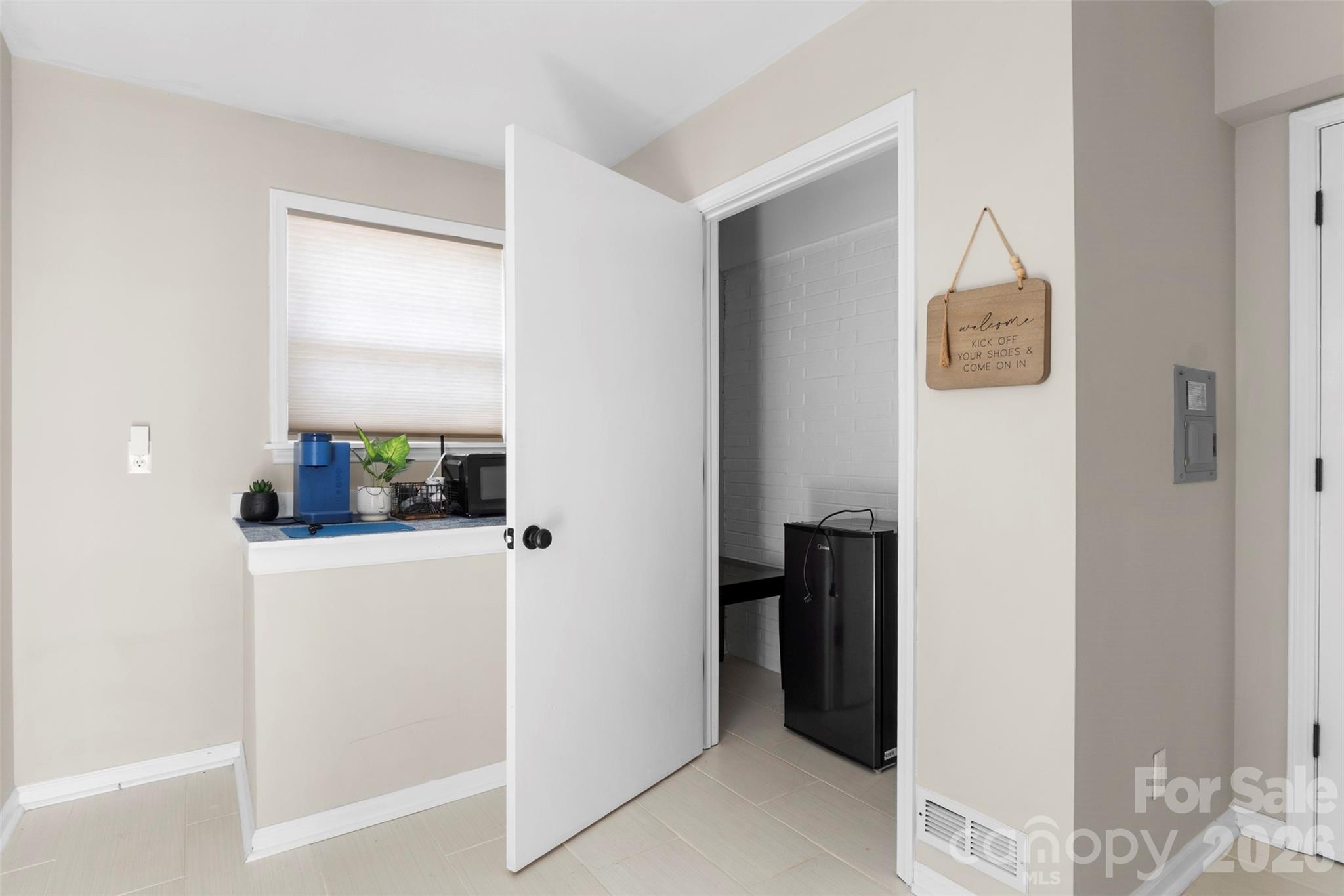 301 N Fulton Street Property Photo 35