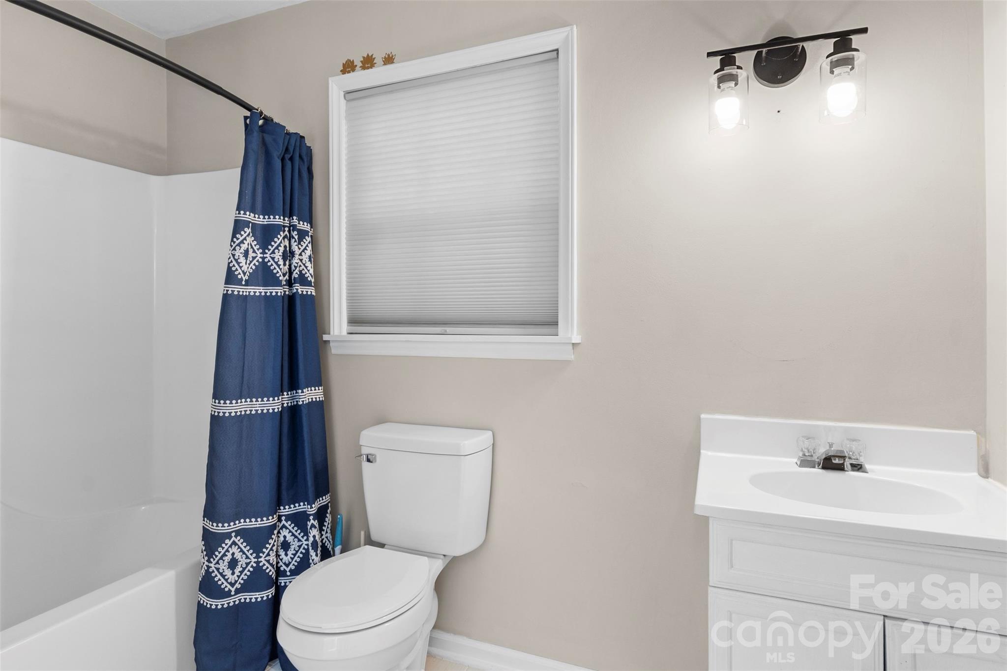 301 N Fulton Street Property Photo 38