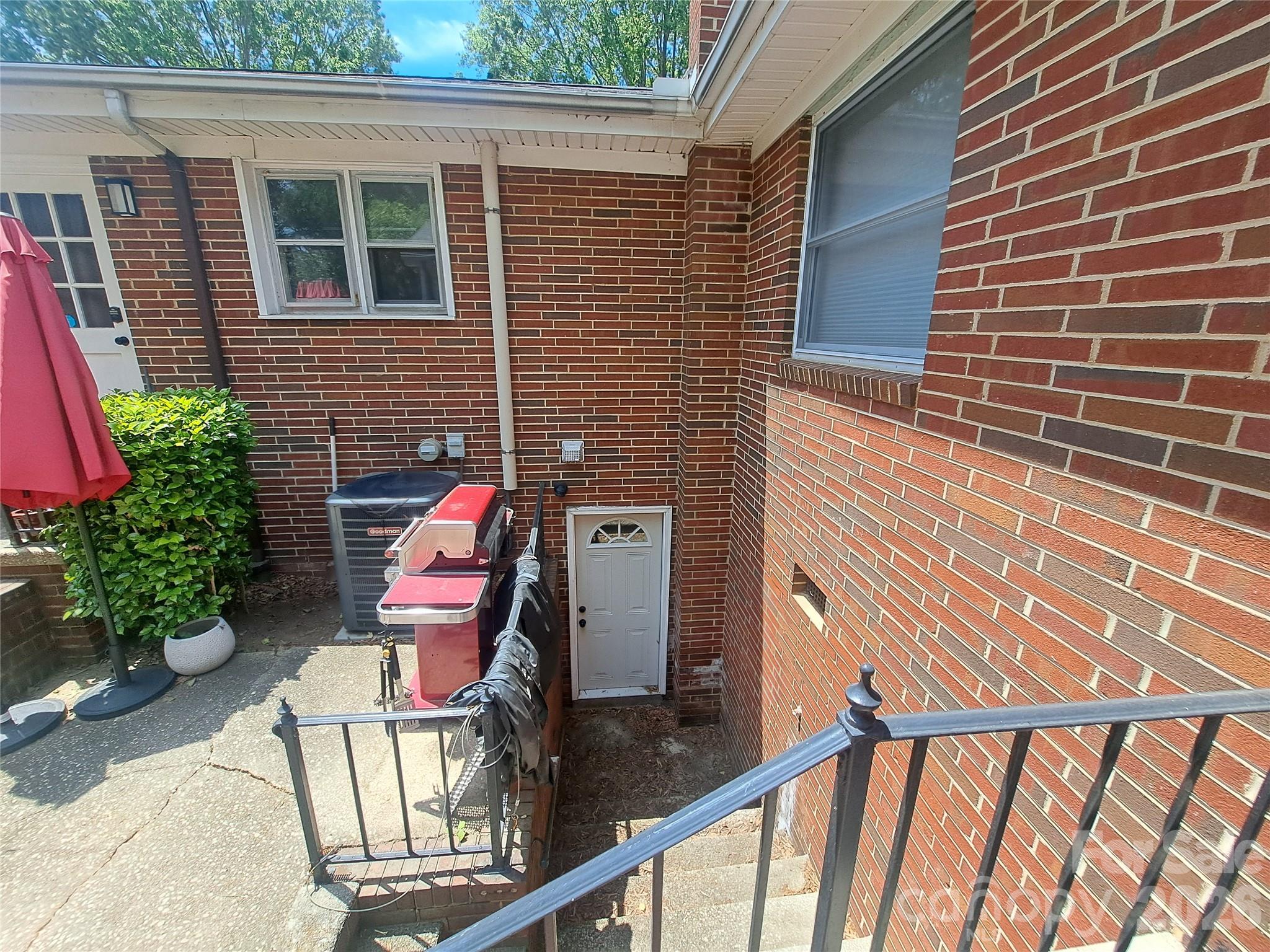 301 N Fulton Street Property Photo 42
