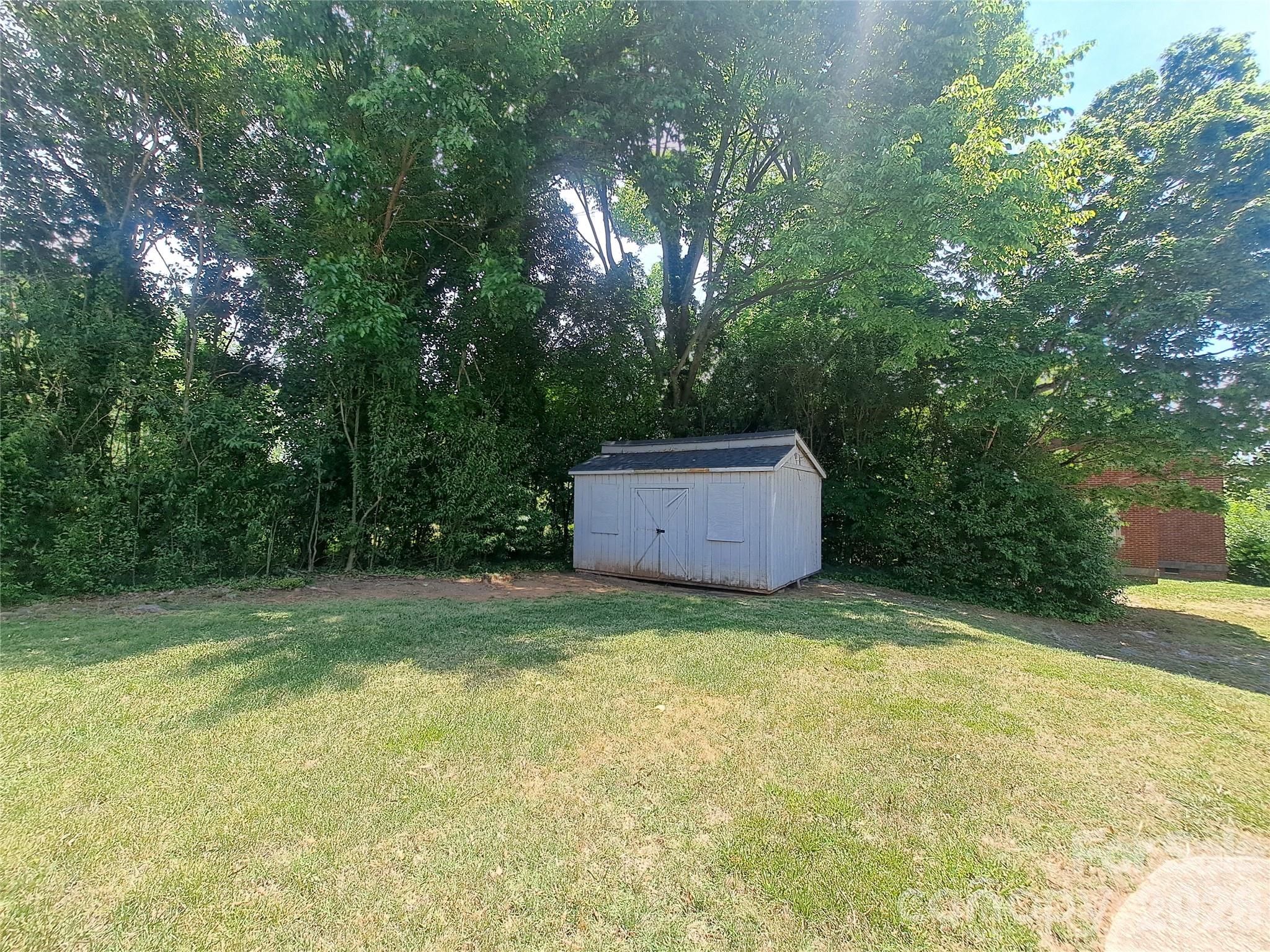 301 N Fulton Street Property Photo 46