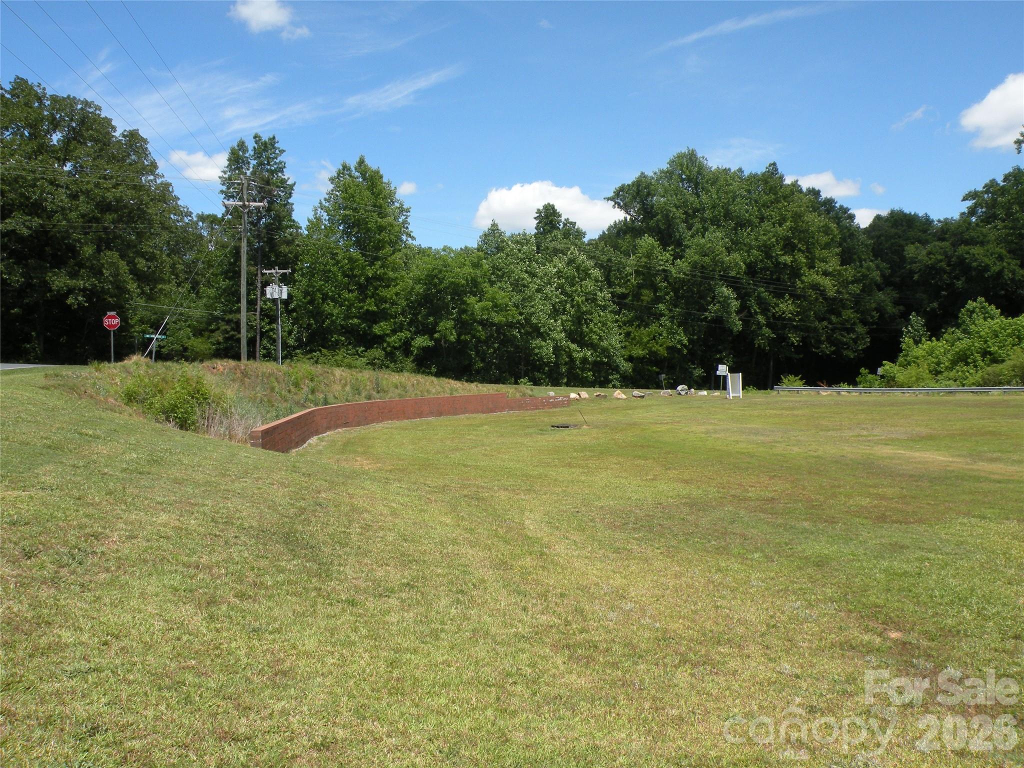 101 Charlotte Street Property Photo 2