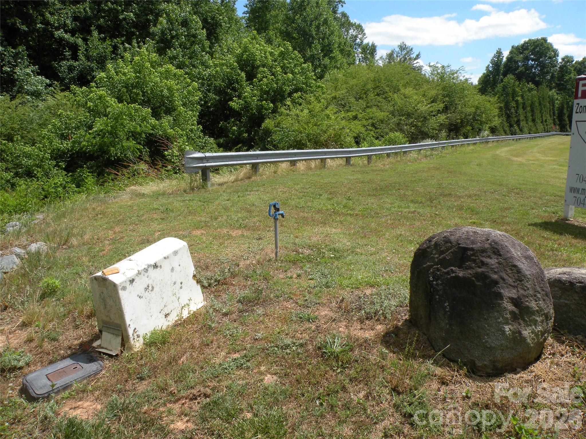 101 Charlotte Street Property Photo 5