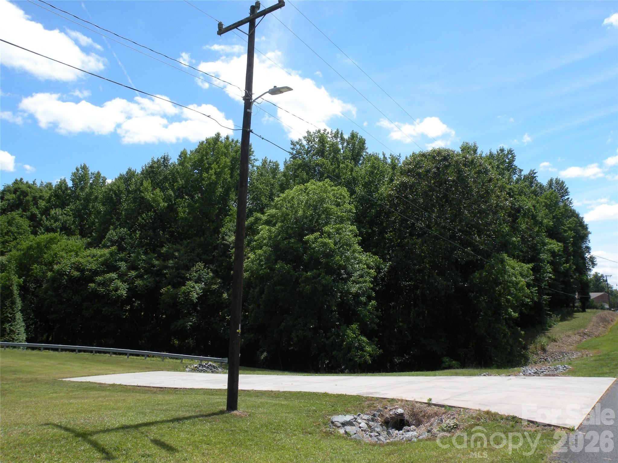 101 Charlotte Street Property Photo 13