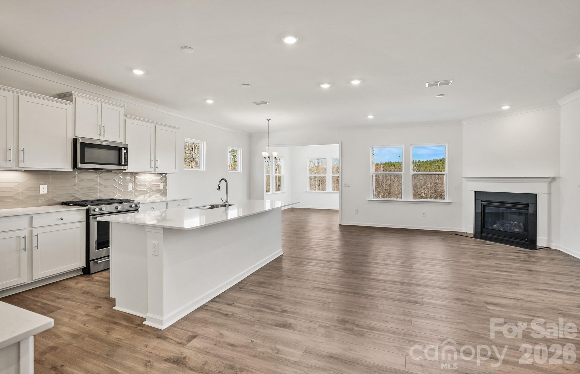 1614 Riverbend Avenue Property Photo 14