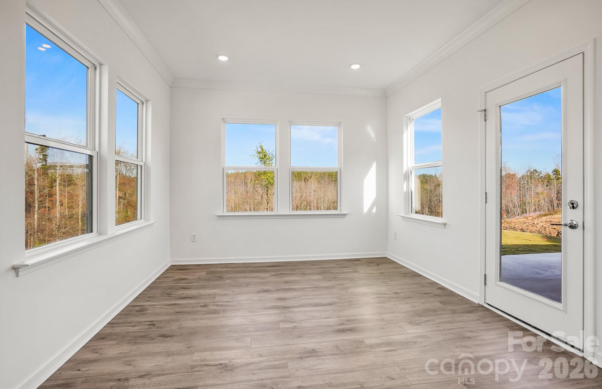 1614 Riverbend Avenue Property Photo 22