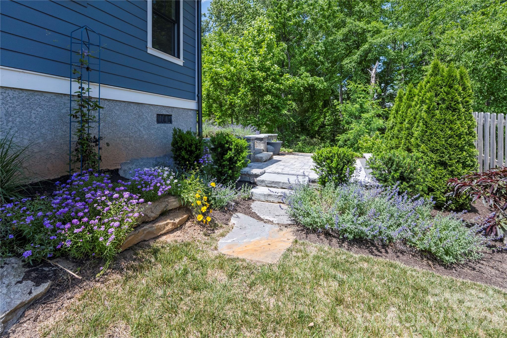 67 Starwood Valley Trail Property Photo 33