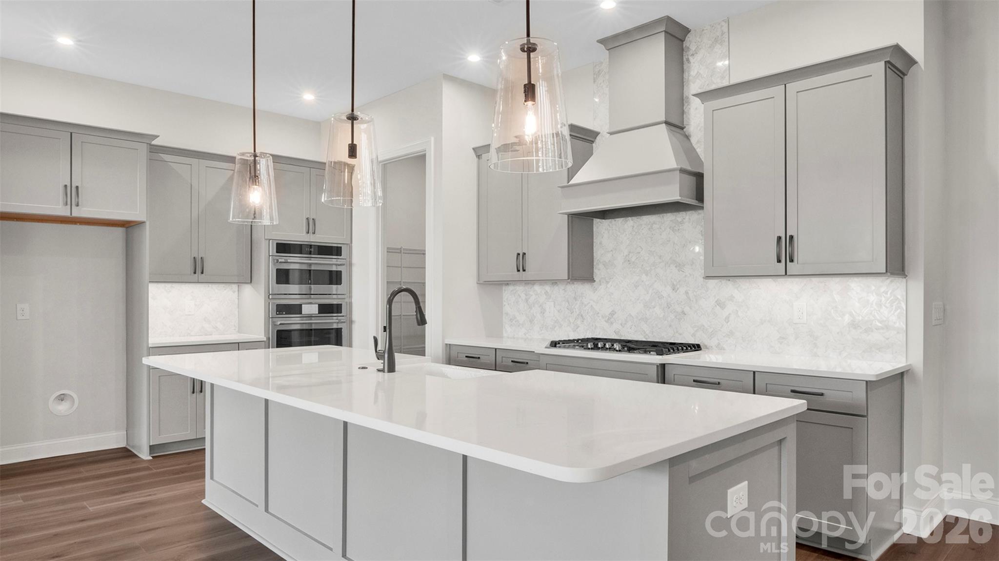 3026 Brush Creek Property Photo 3