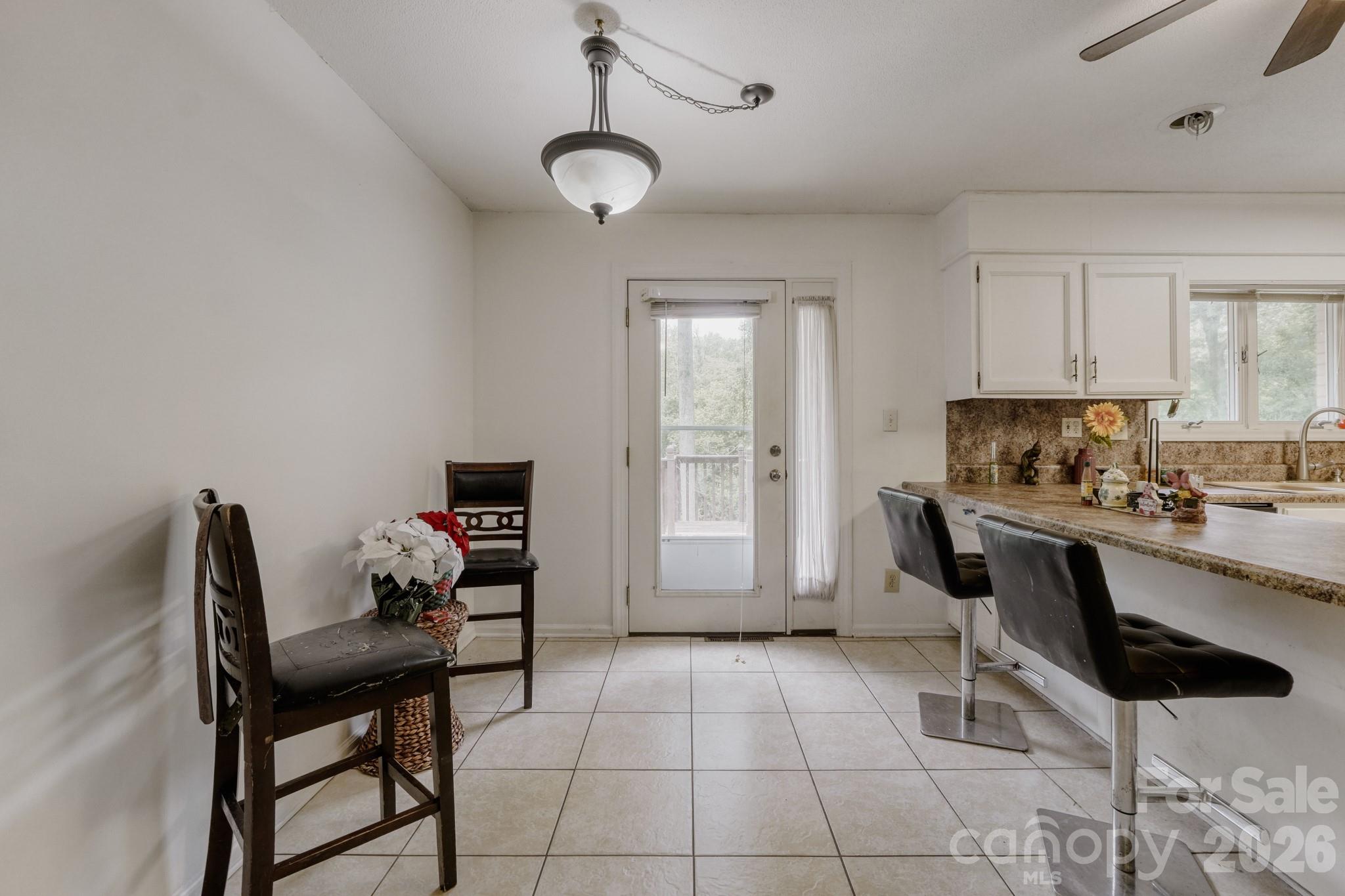 121 Edgerly Court Property Photo 7
