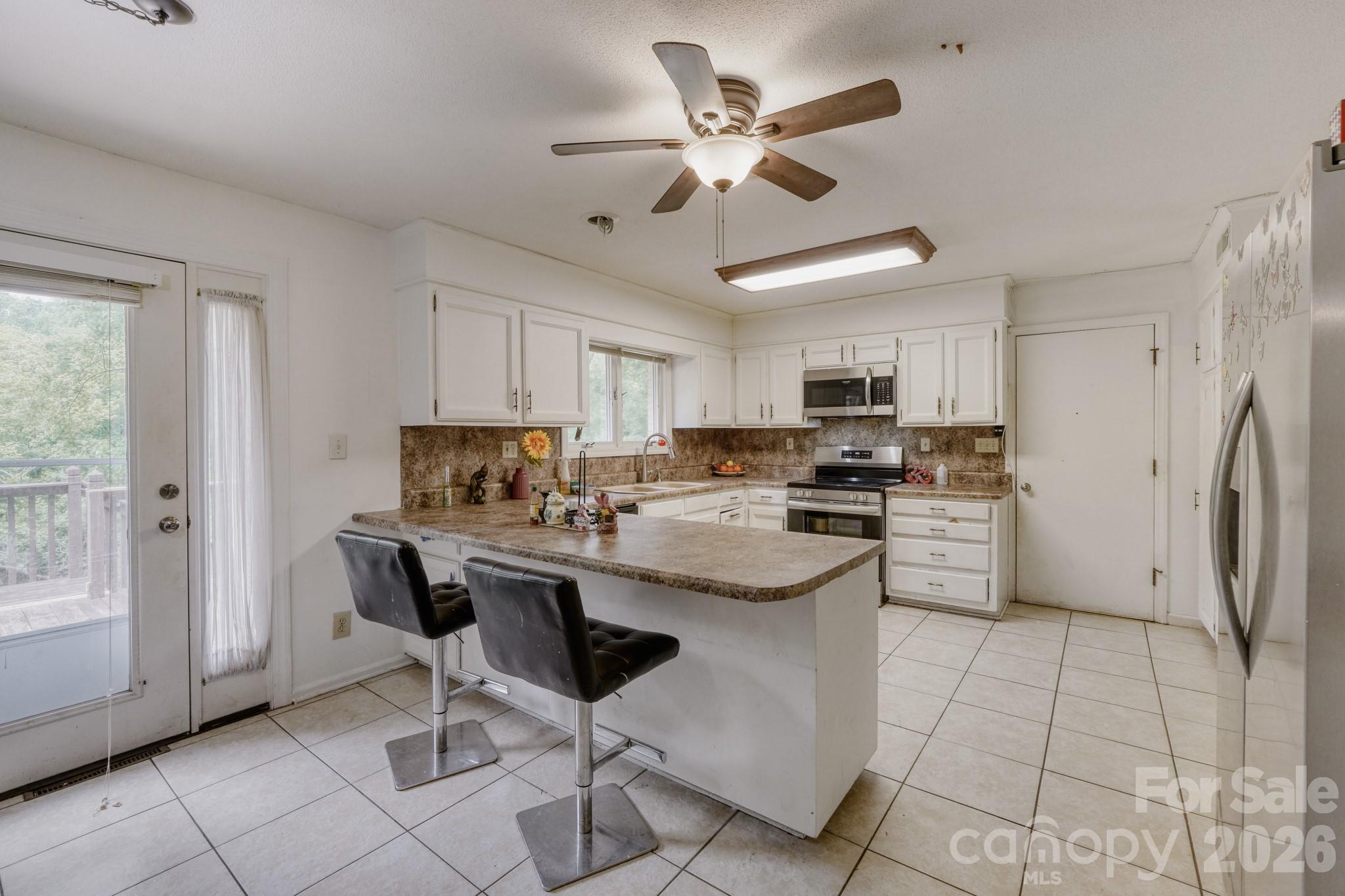 121 Edgerly Court Property Photo 10