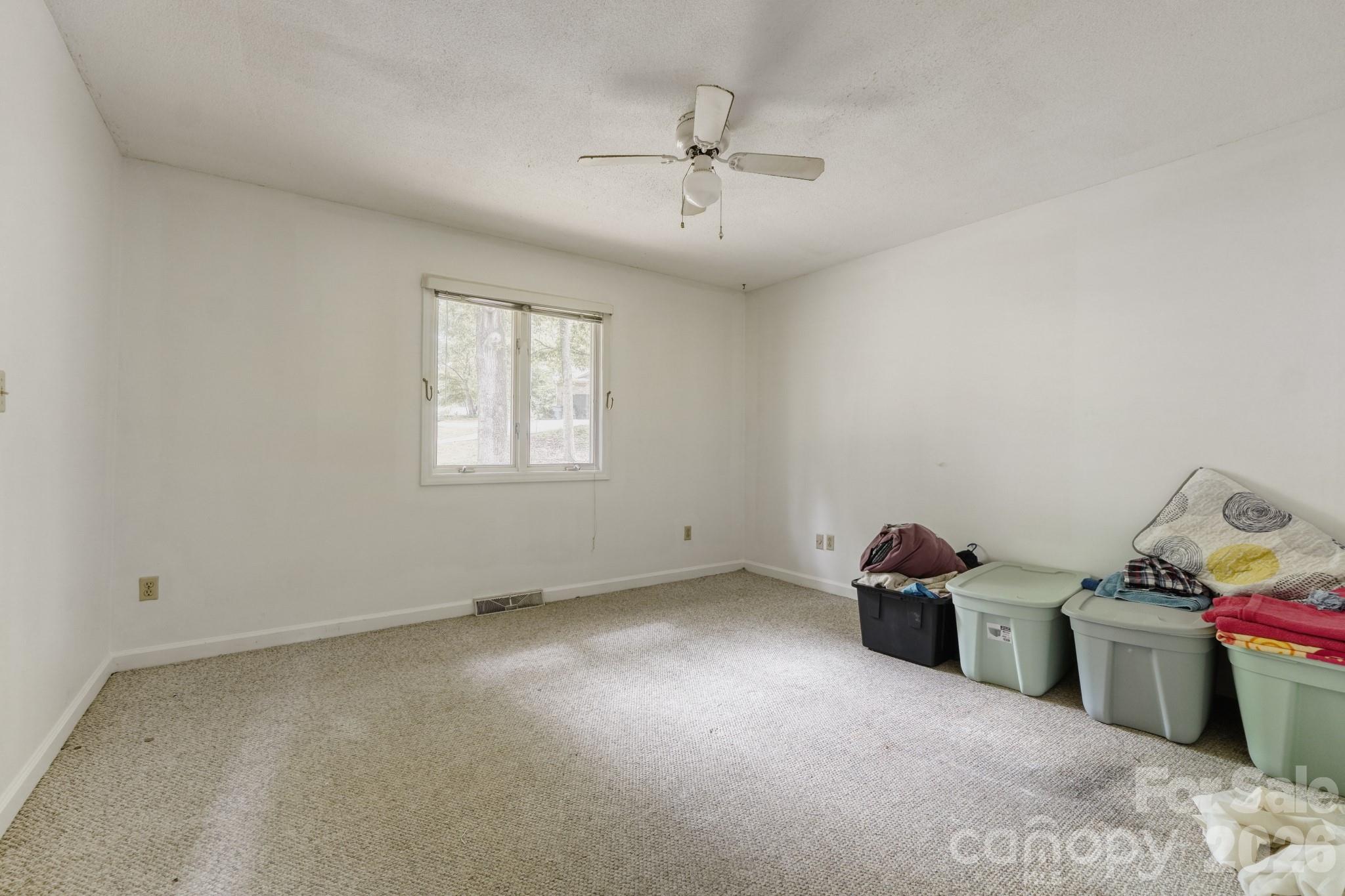 121 Edgerly Court Property Photo 12