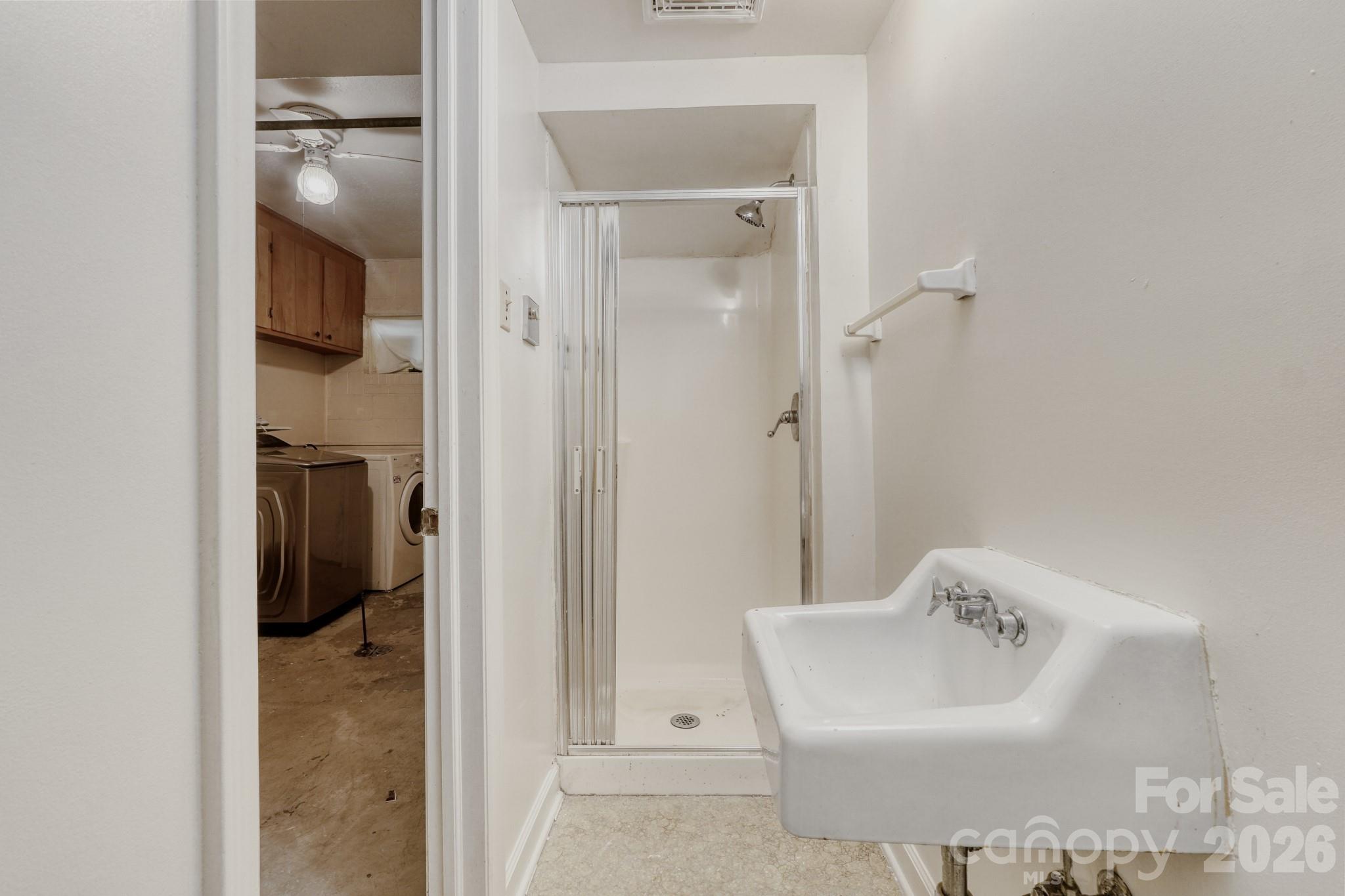 121 Edgerly Court Property Photo 20