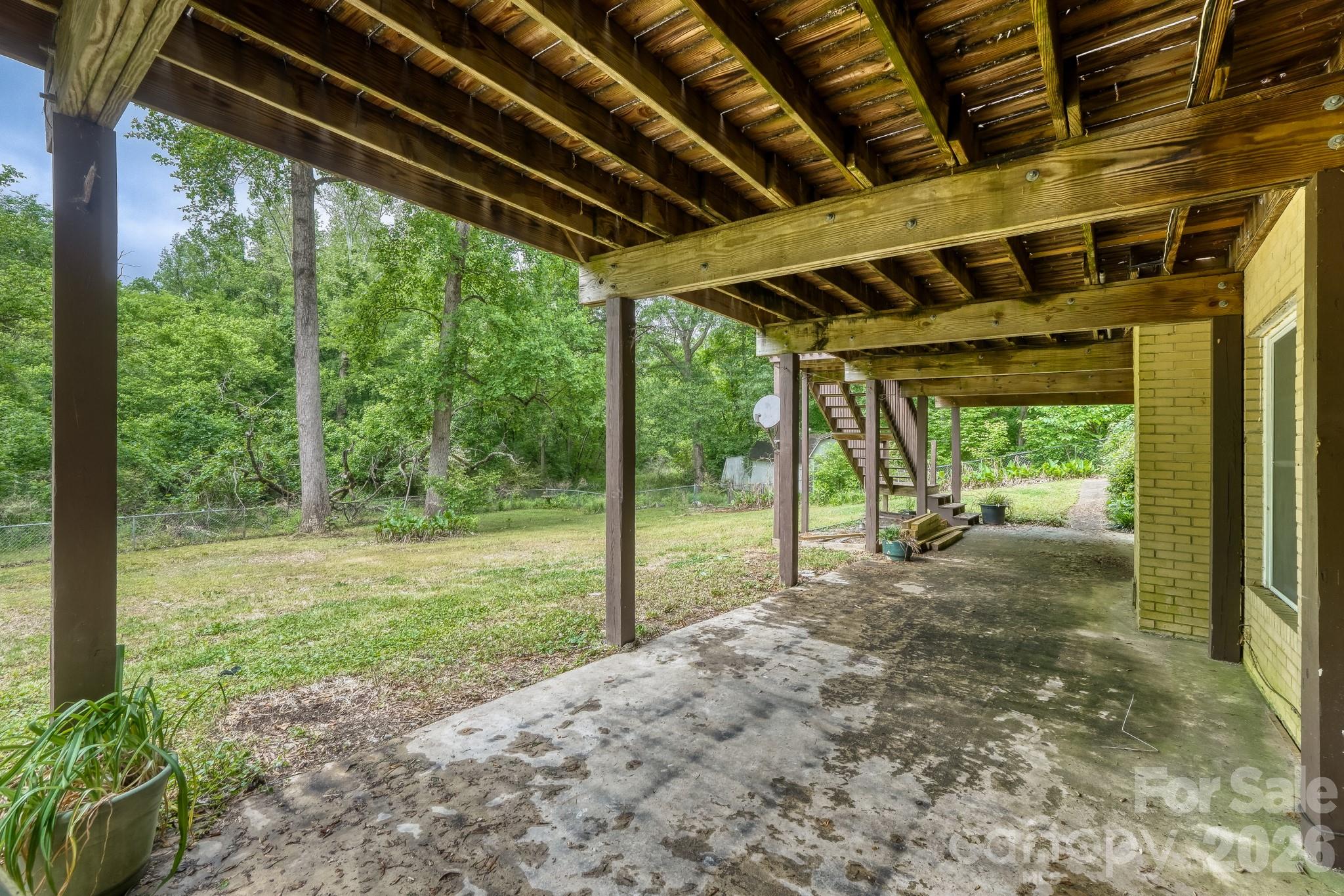 121 Edgerly Court Property Photo 30