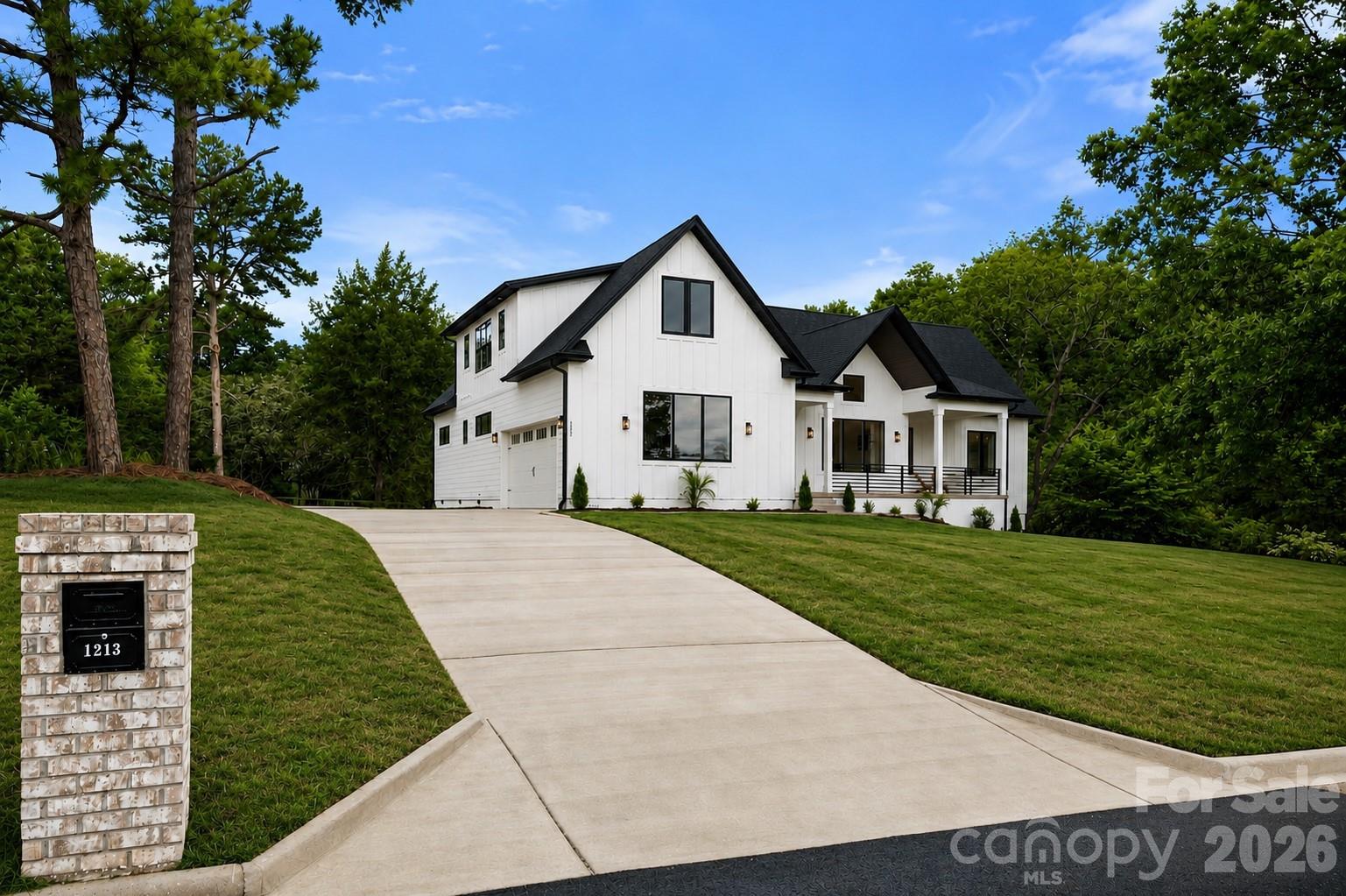 1213 Rosa Drive Property Photo 1