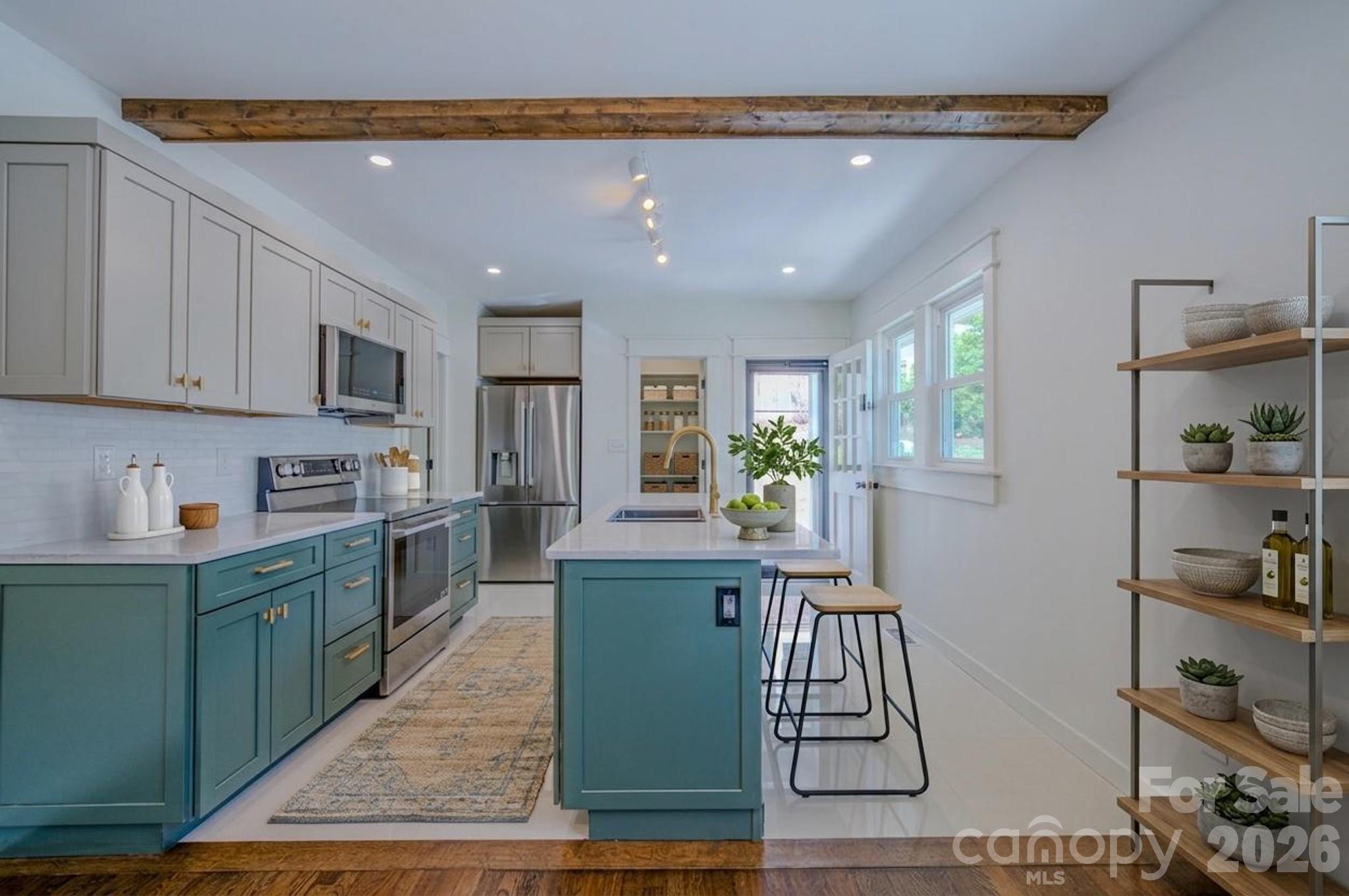 26 Henrietta Street Property Photo 4