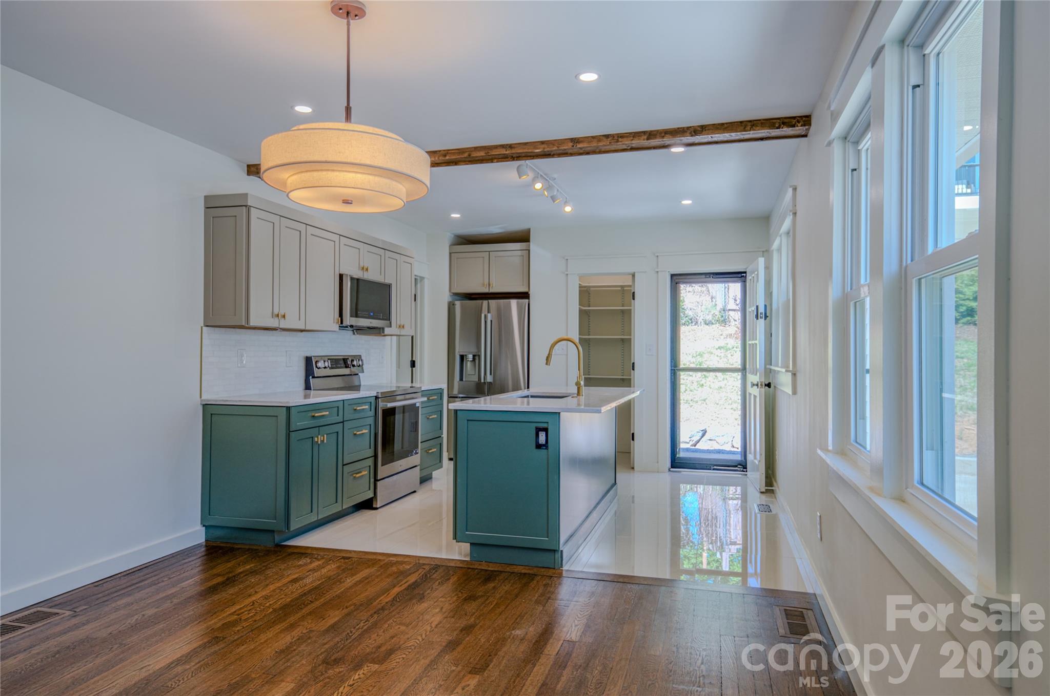 26 Henrietta Street Property Photo 8