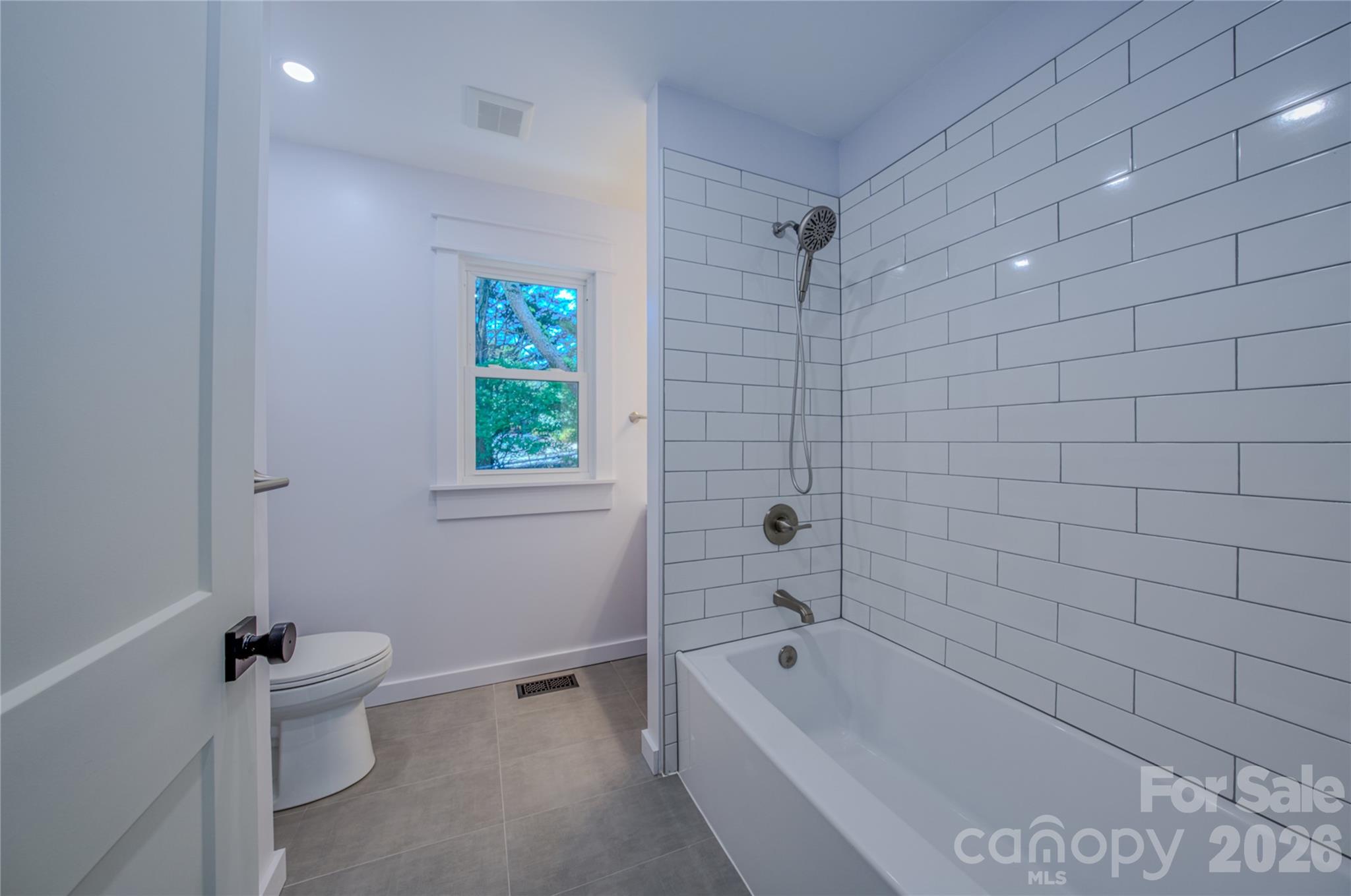 26 Henrietta Street Property Photo 22
