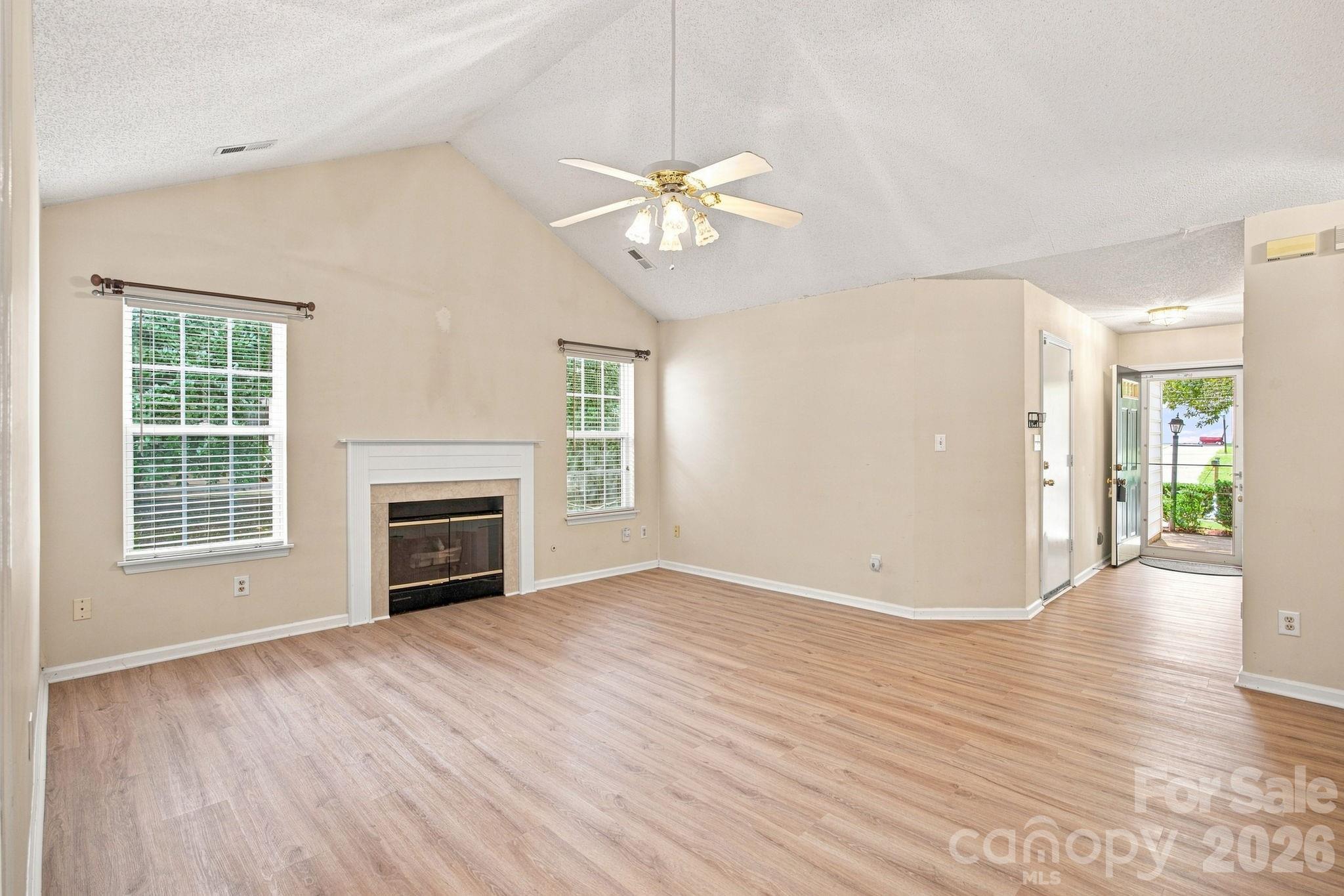 8616 Mineral Ridge Way Property Photo 5