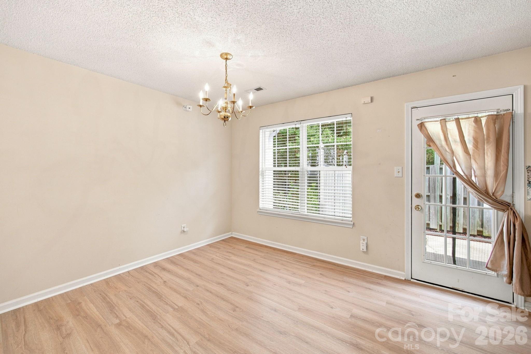 8616 Mineral Ridge Way Property Photo 7