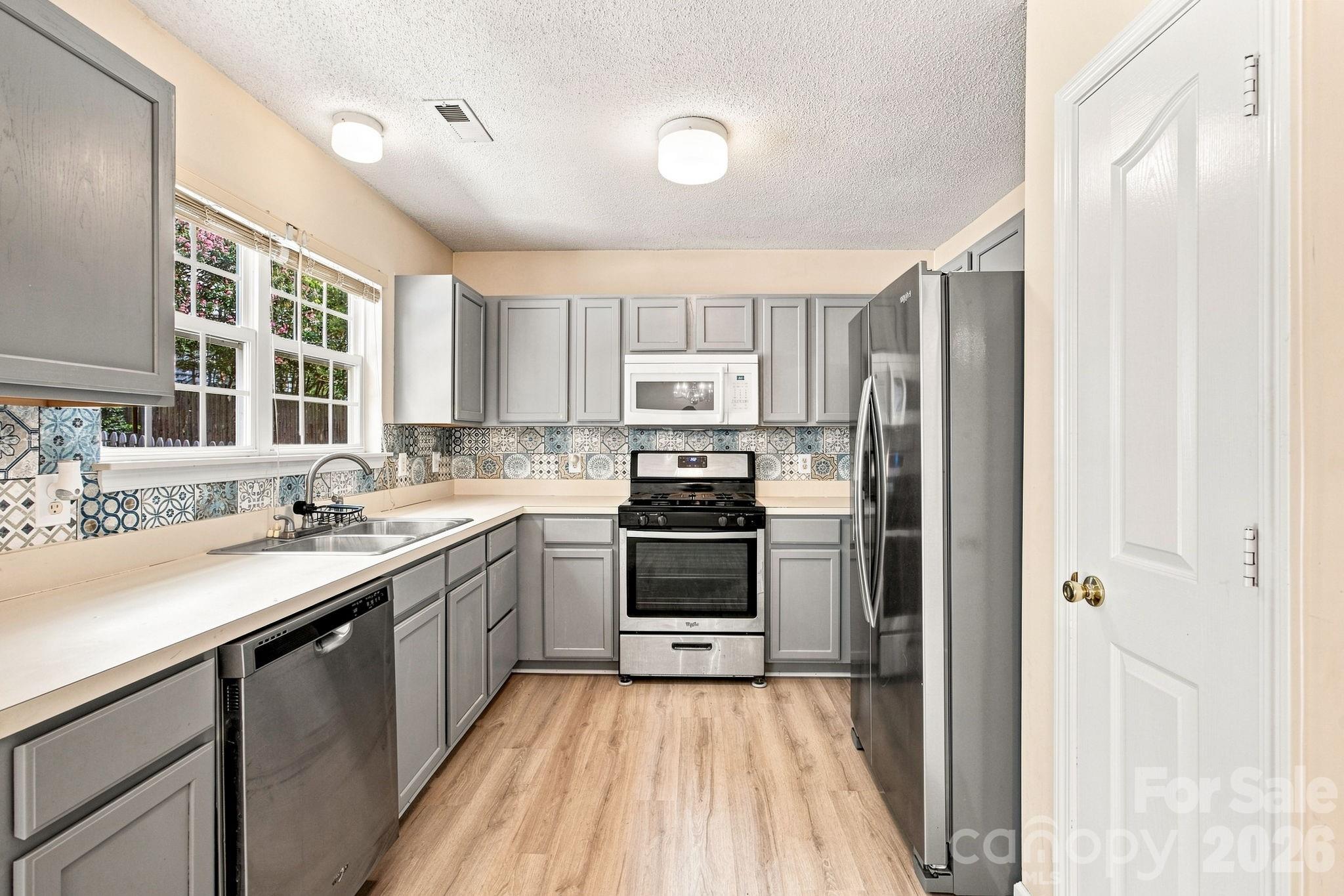 8616 Mineral Ridge Way Property Photo 10