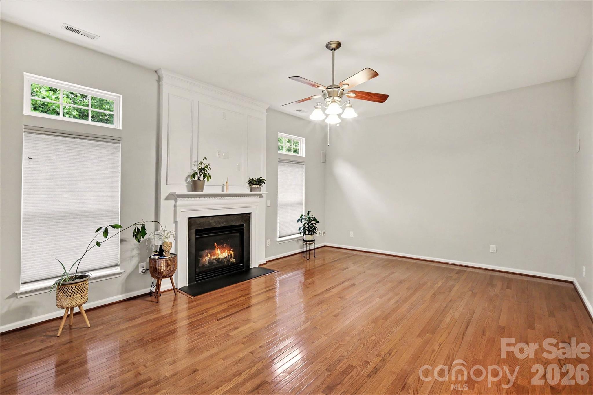 2172 Southridge Drive Property Photo 9