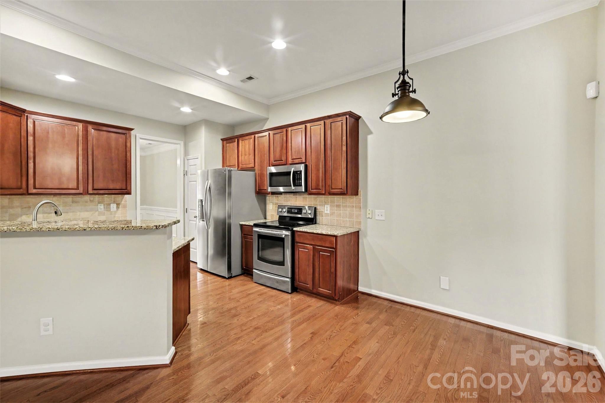 2172 Southridge Drive Property Photo 15