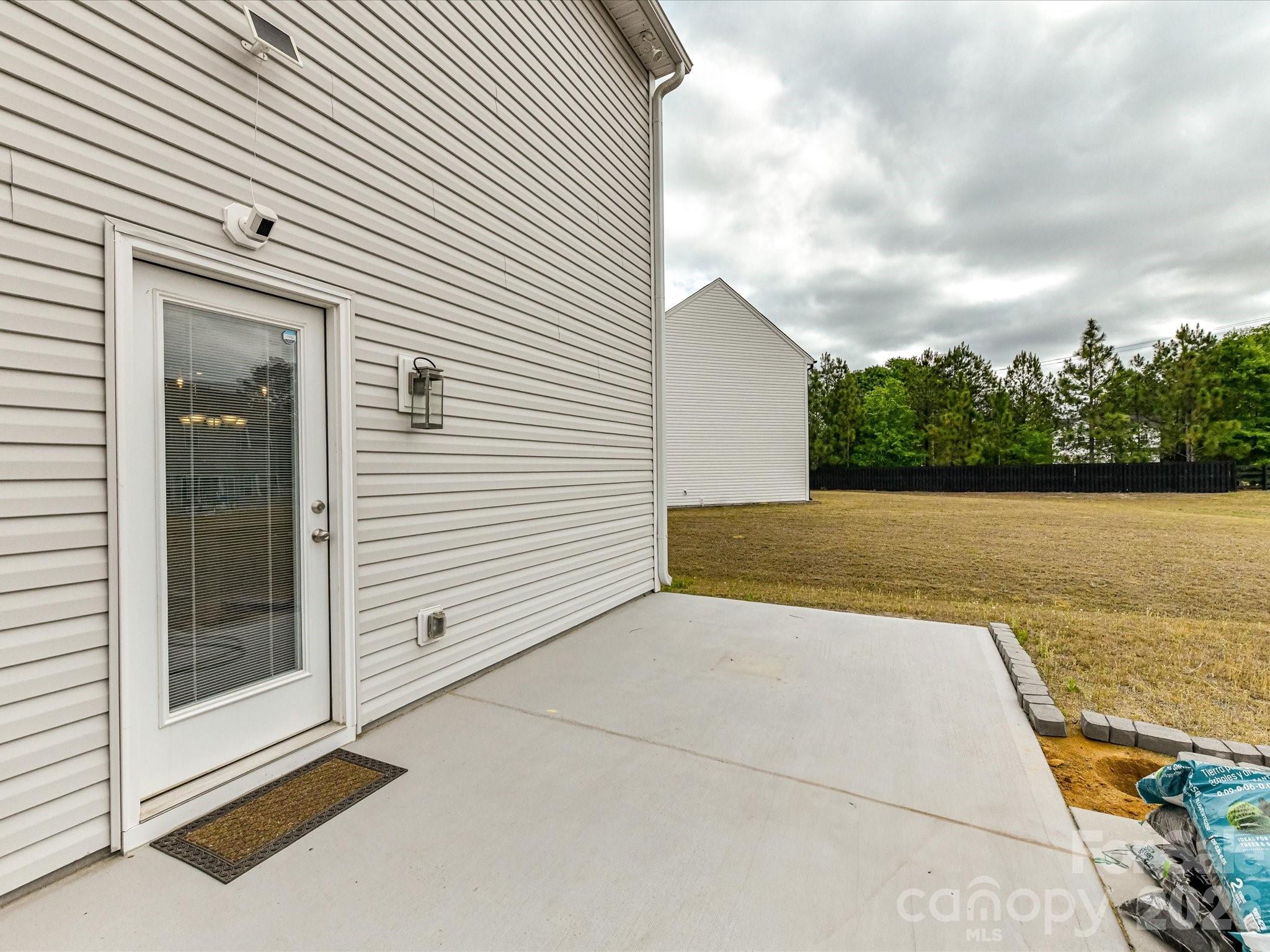 116 Charleston Gray Way Property Photo 28
