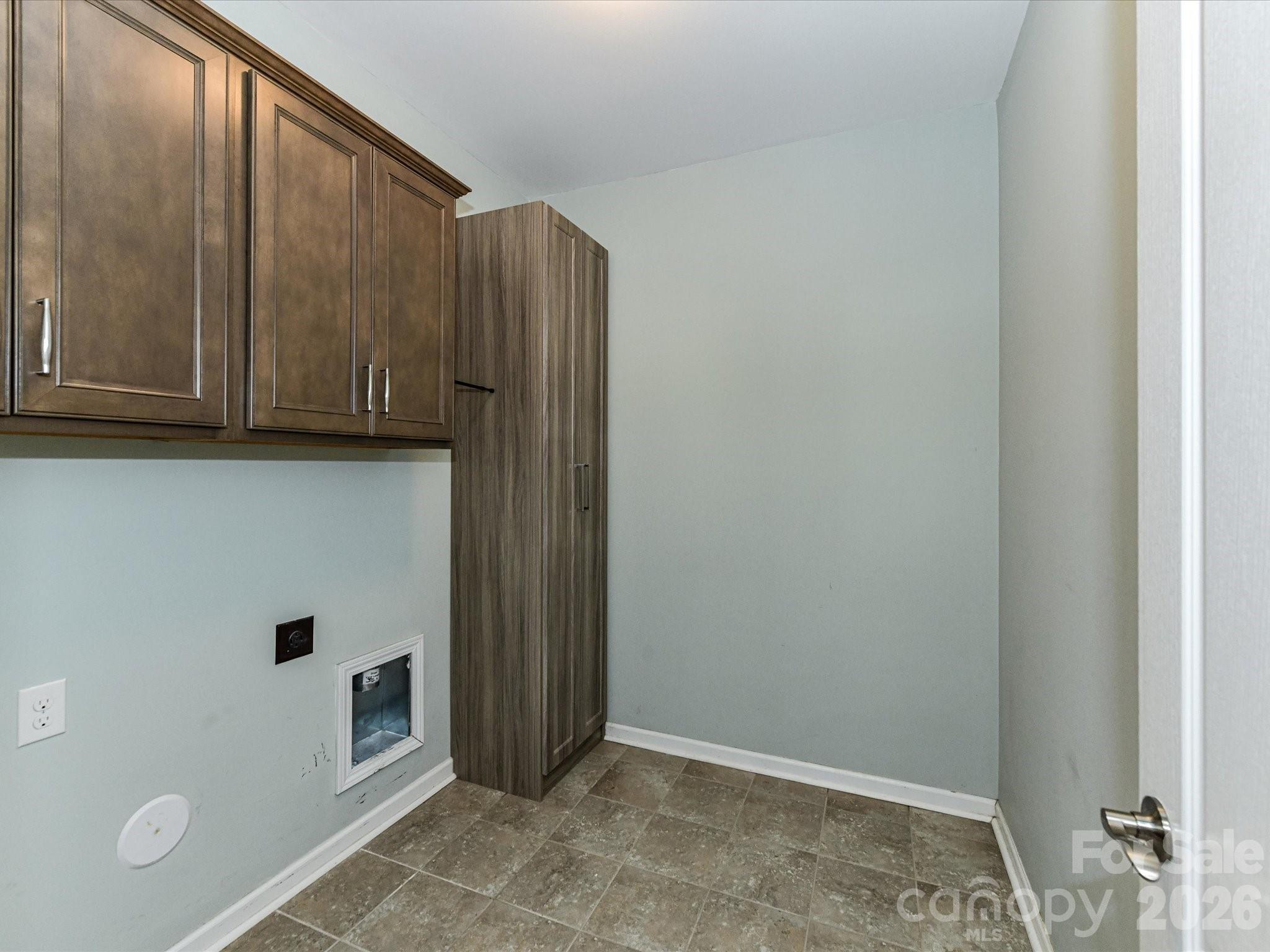 15738 Reynolds Drive Property Photo 23